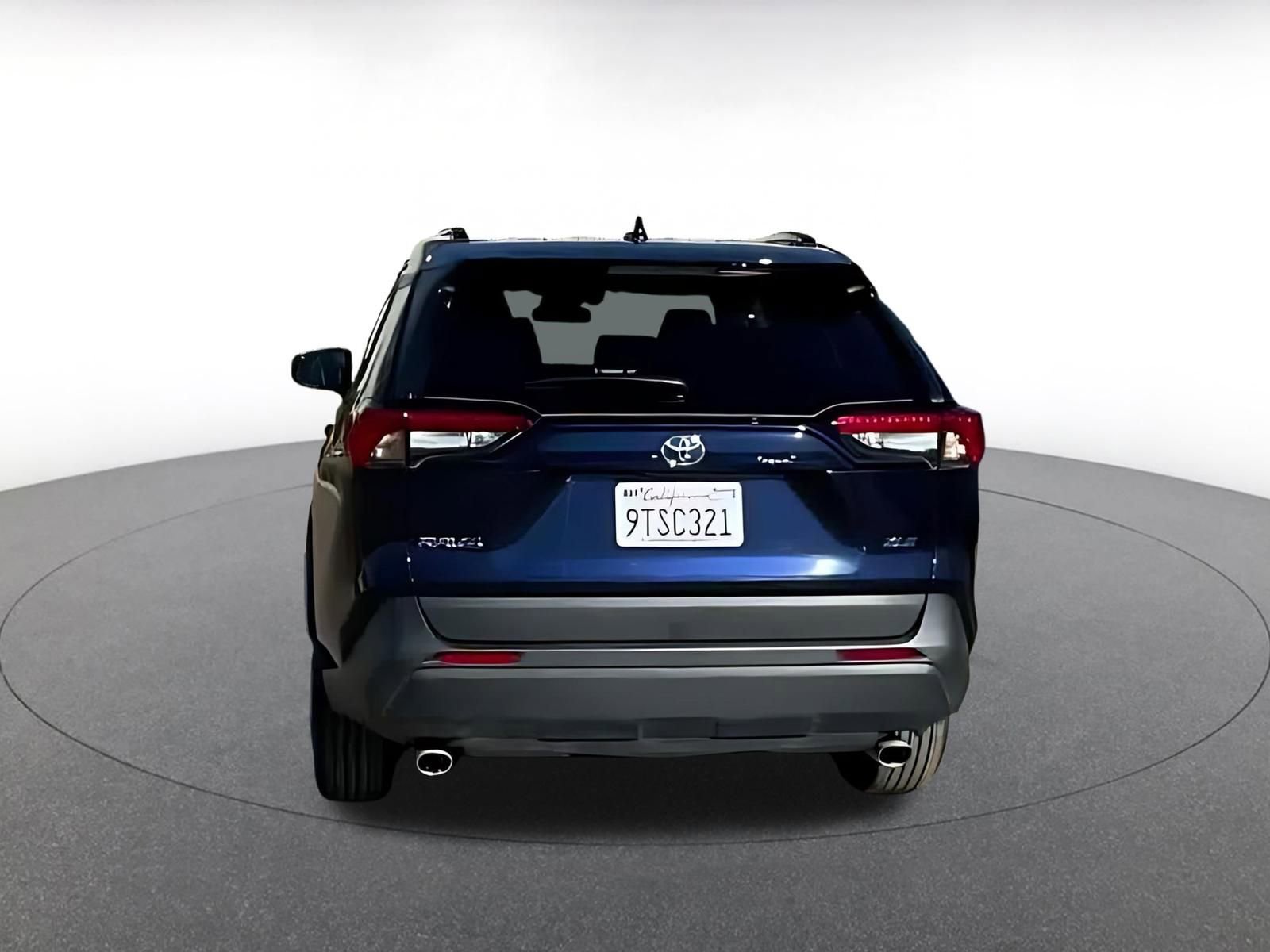 Thumbnail: 2025 Toyota RAV4 - 11