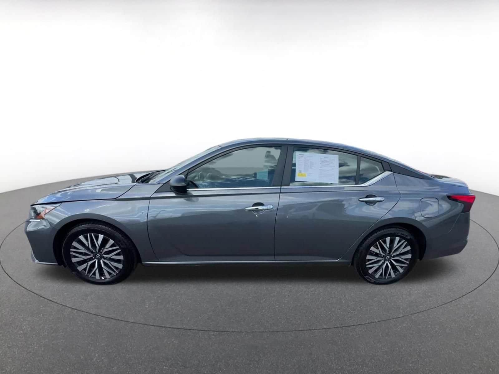 Thumbnail: 2025 Nissan Altima - 8
