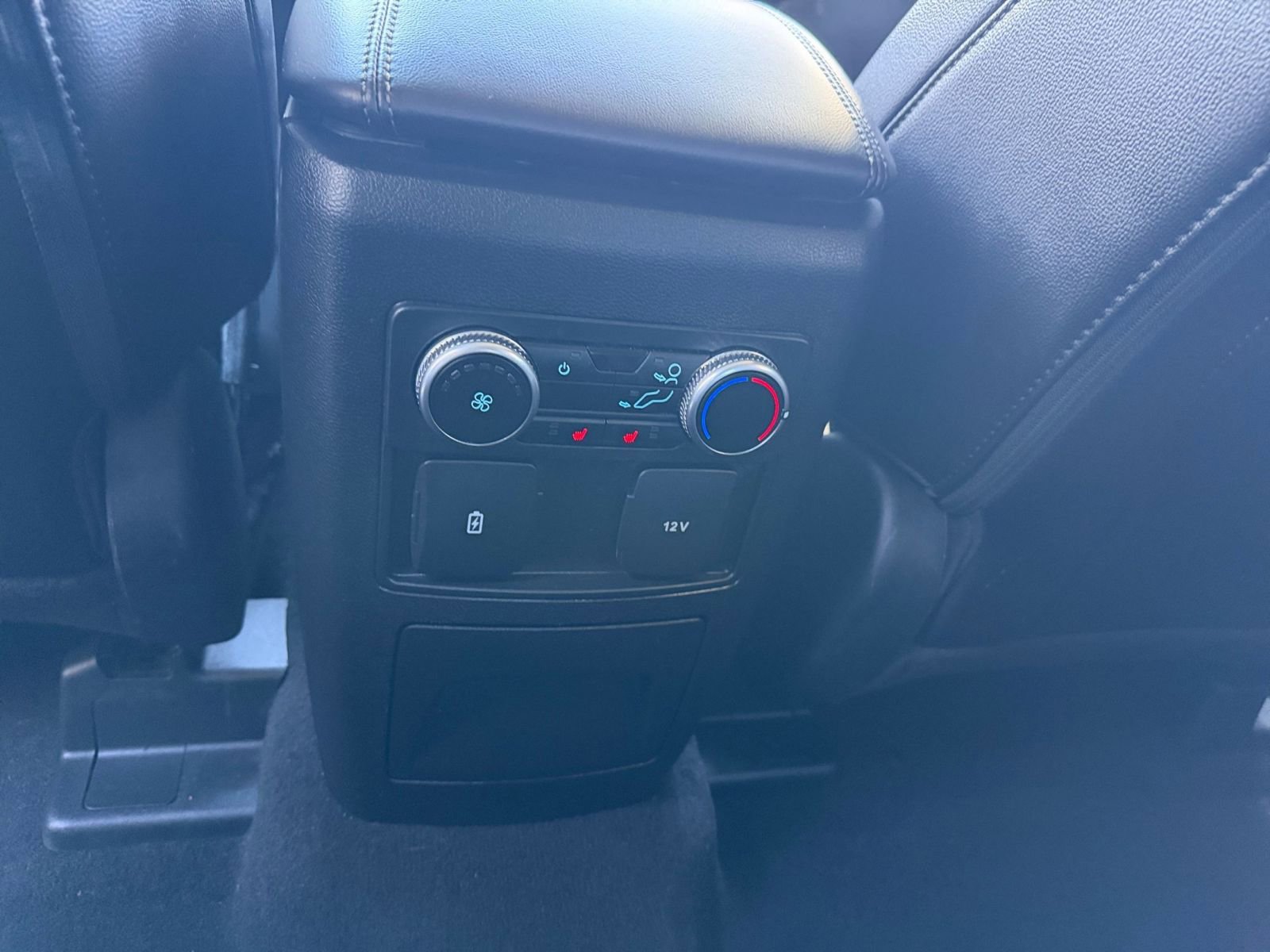 Thumbnail: 2024 Ford Explorer - 24