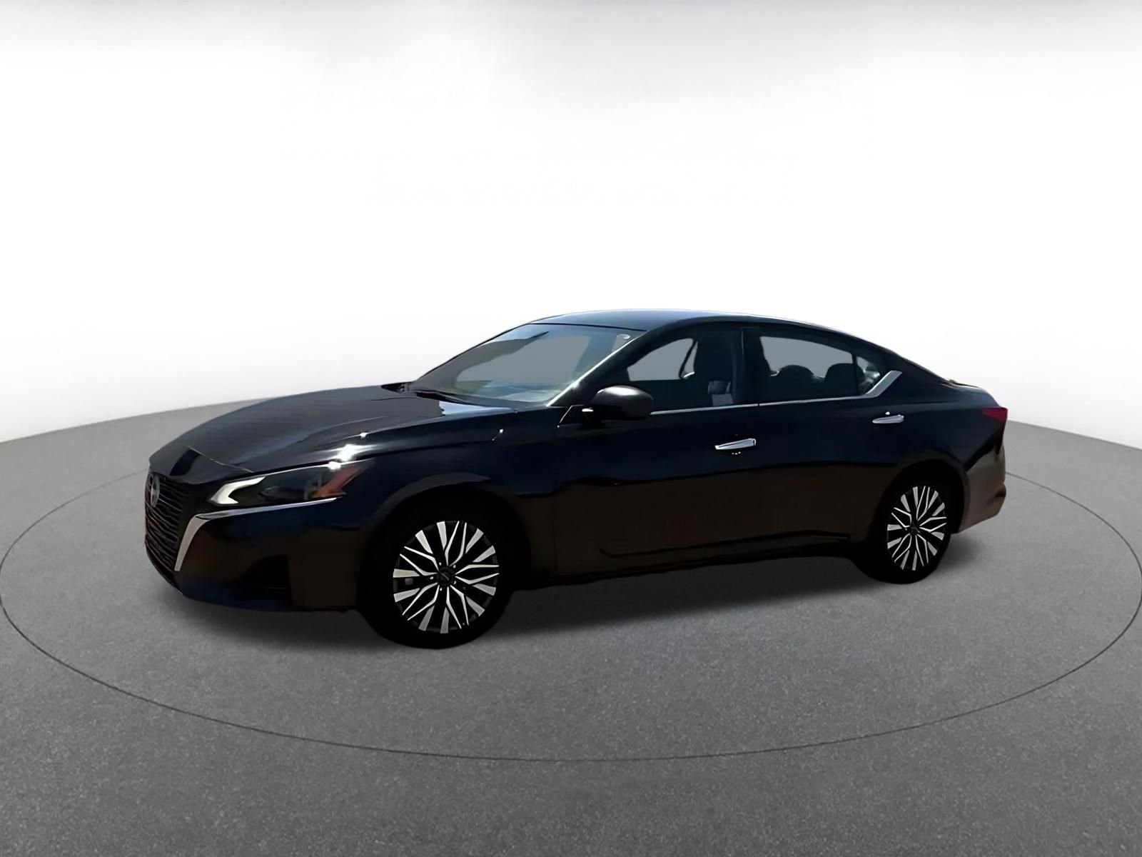 Thumbnail: 2025 Nissan Altima - 8