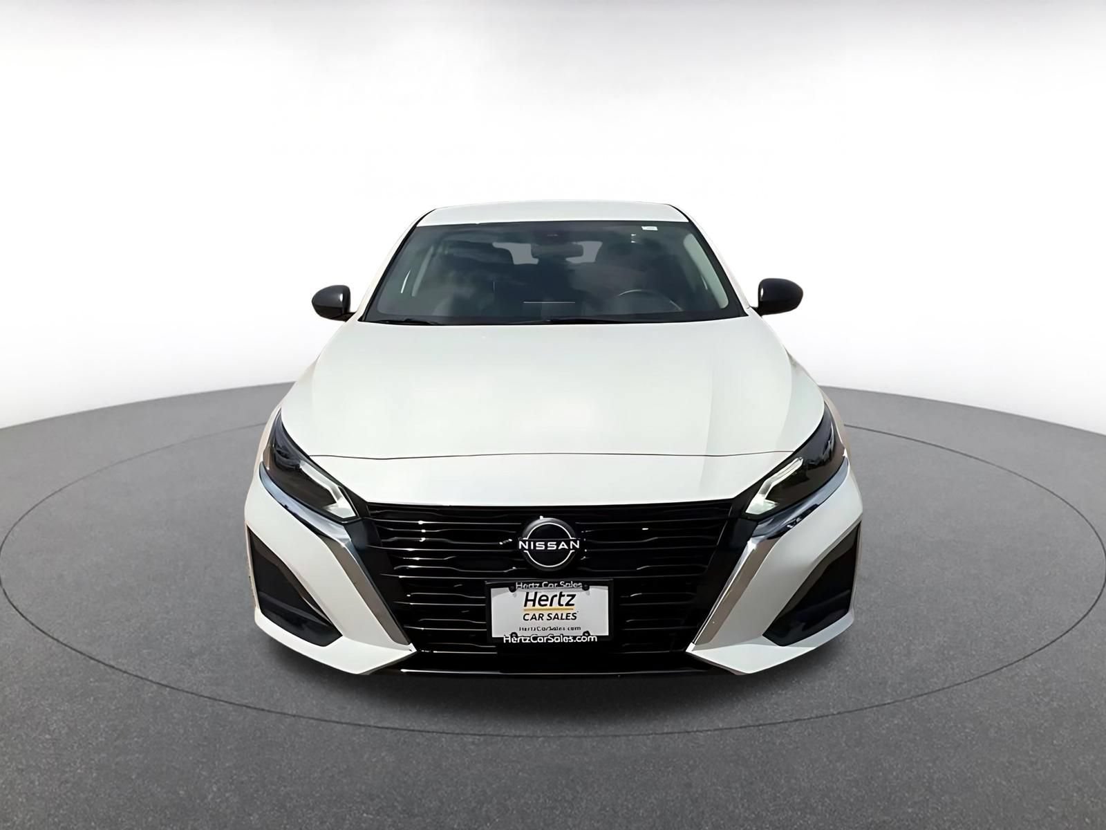 Thumbnail: 2025 Nissan Altima - 4