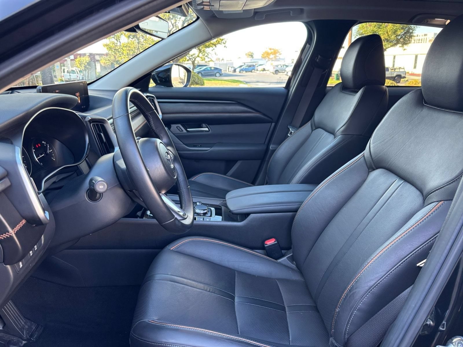Thumbnail: 2026 Mazda CX-50 - 27