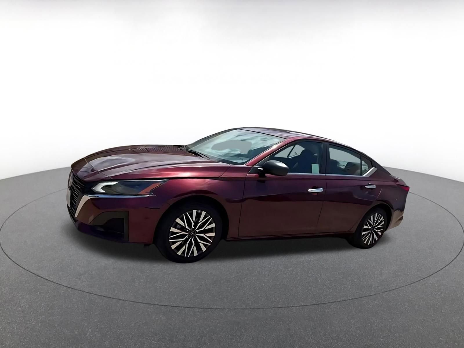 Thumbnail: 2025 Nissan Altima - 8