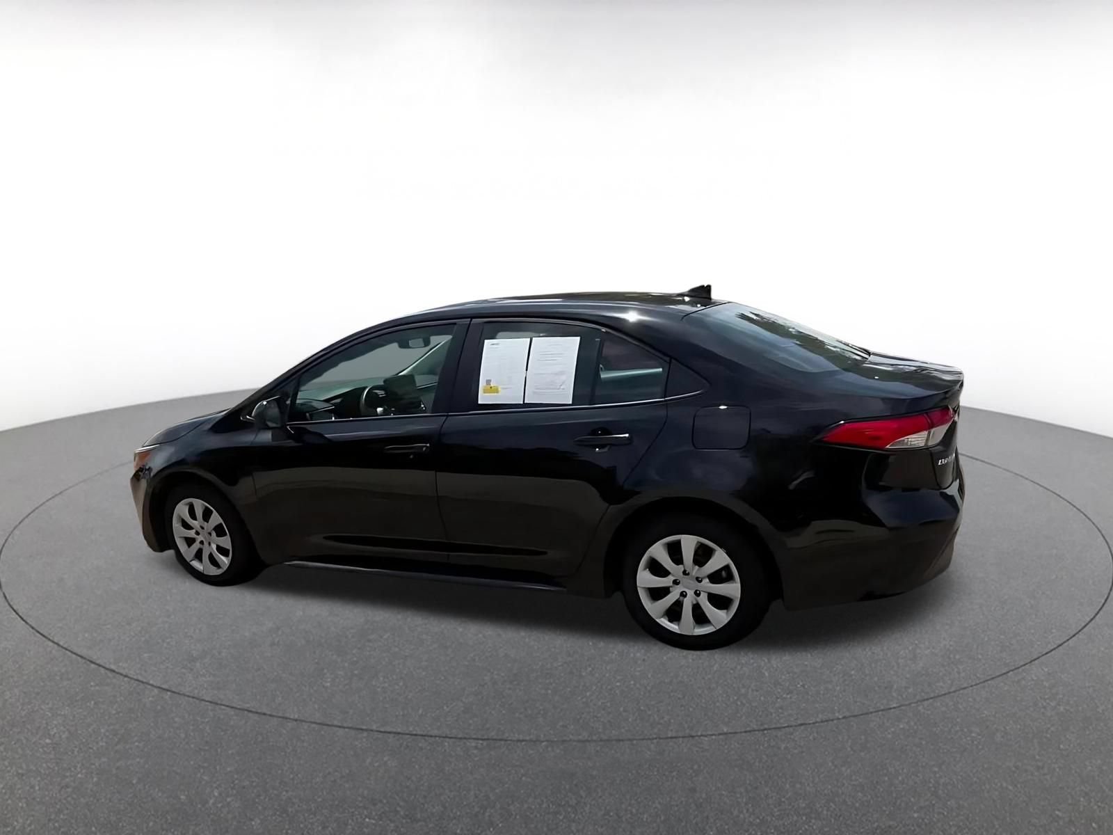 Thumbnail: 2025 Toyota Corolla - 10