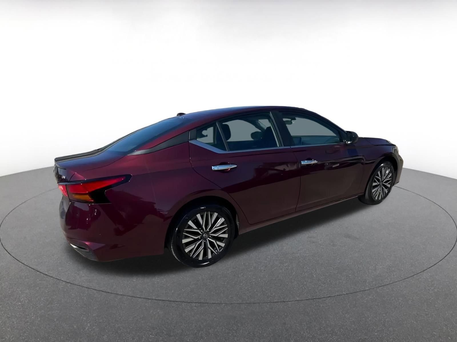 Thumbnail: 2024 Nissan Altima - 14