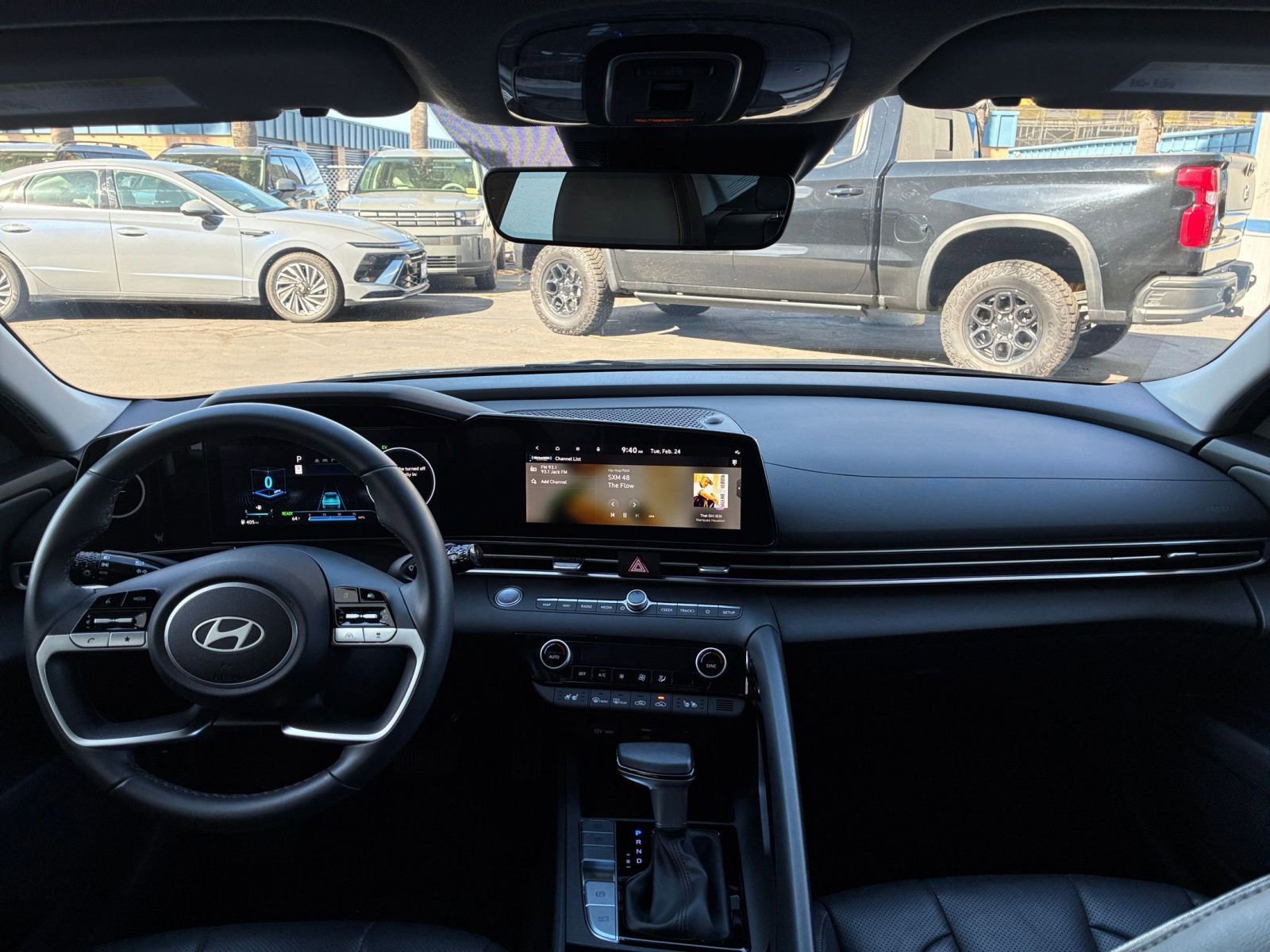 Thumbnail: 2025 Hyundai Elantra - 35