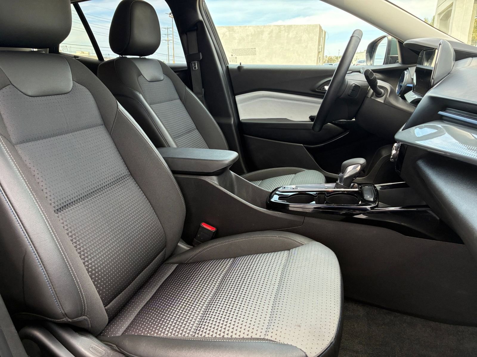 Thumbnail: 2025 Chevrolet Trax - 35