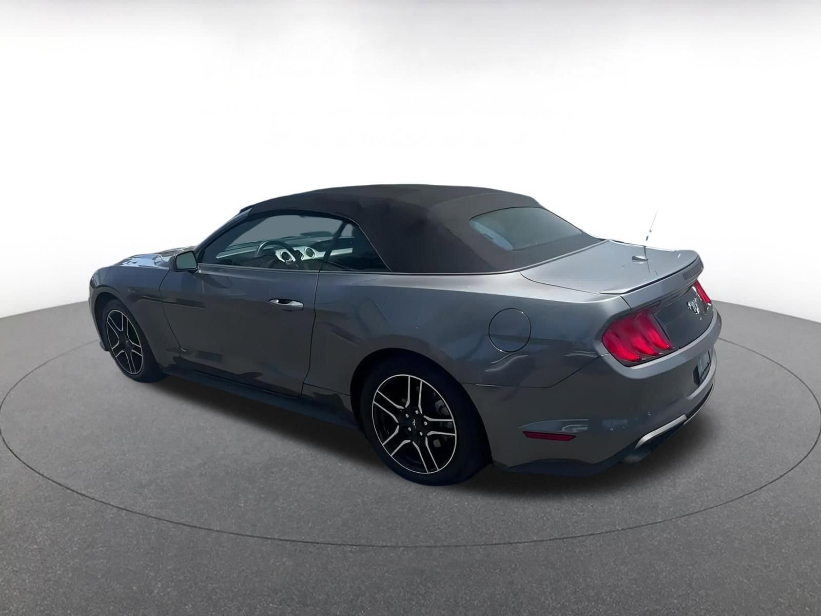 2023 Ford Mustang  10