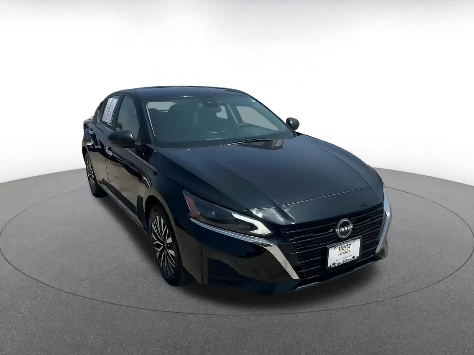 Thumbnail: 2024 Nissan Altima - 3