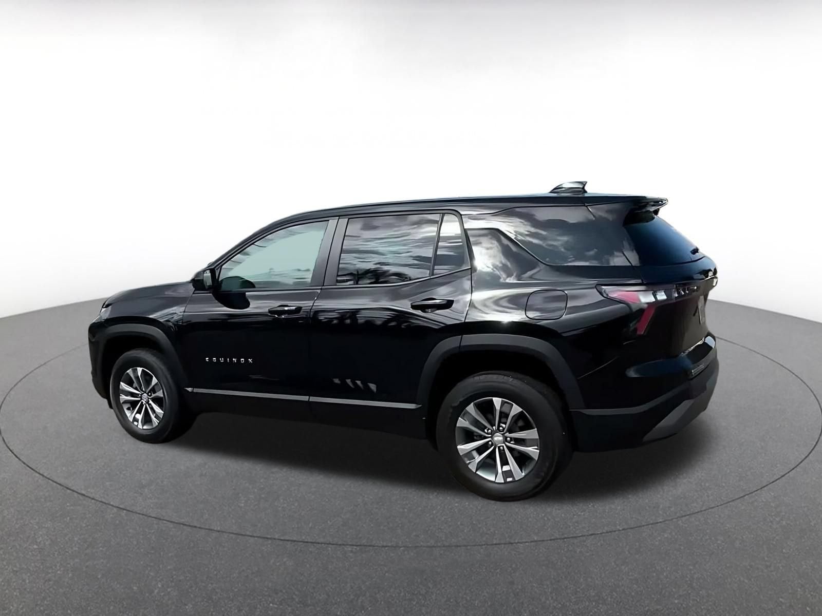 Thumbnail: 2025 Chevrolet Equinox - 9