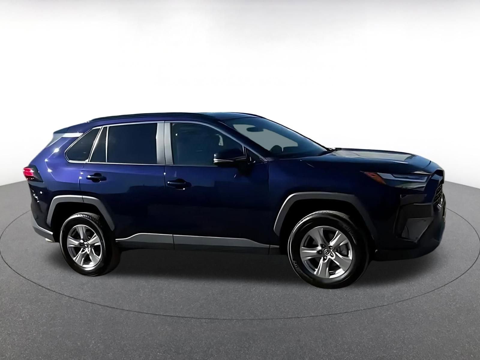 Thumbnail: 2025 Toyota RAV4 - 8