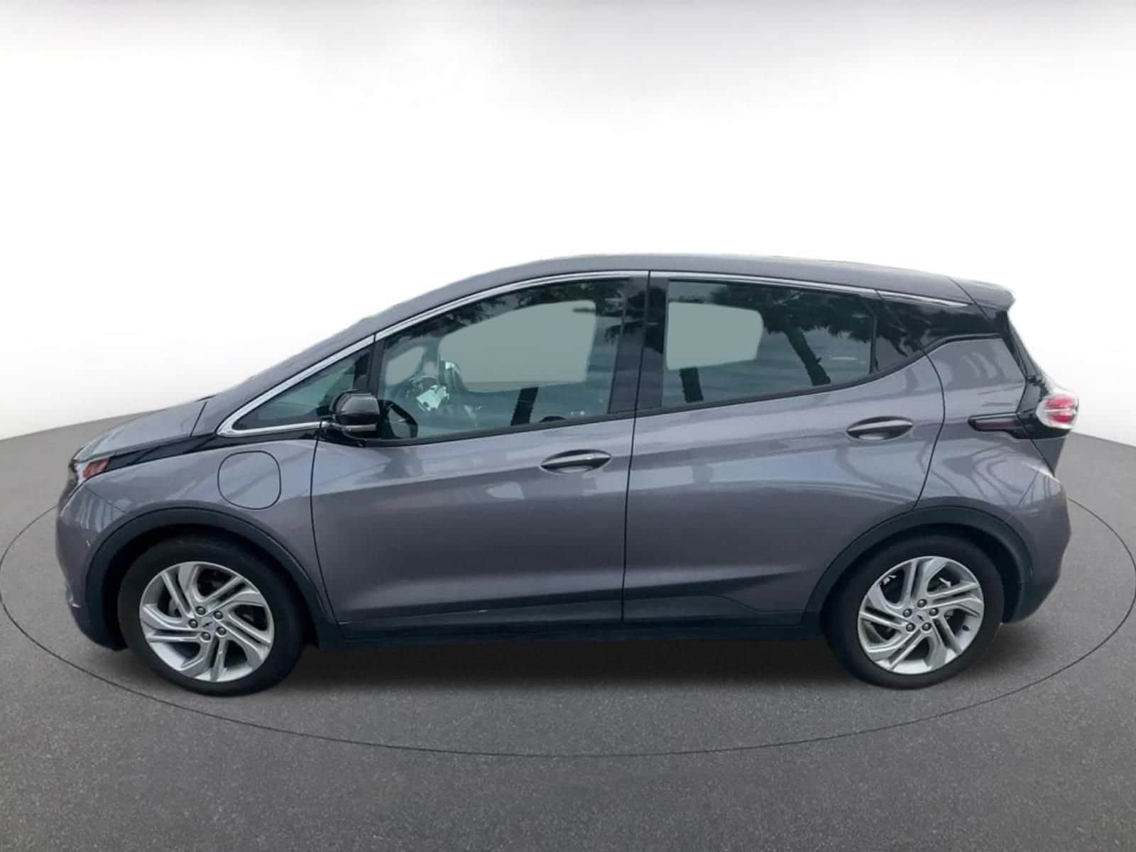 Thumbnail: 2023 Chevrolet Bolt EV - 9