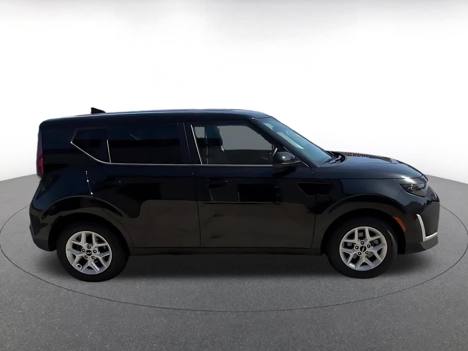 Thumbnail: 2025 Kia Soul - 15
