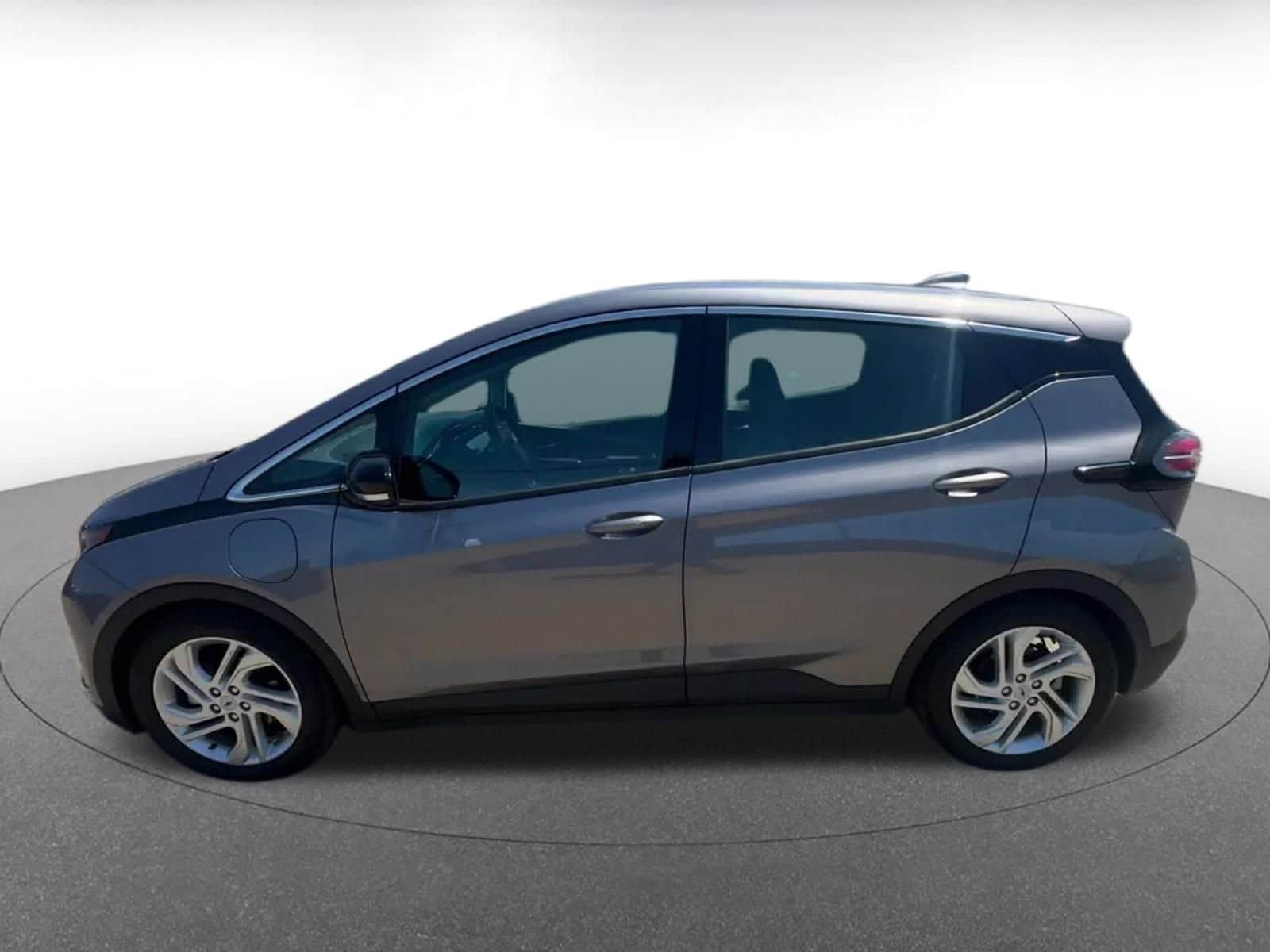 Thumbnail: 2023 Chevrolet Bolt EV - 9