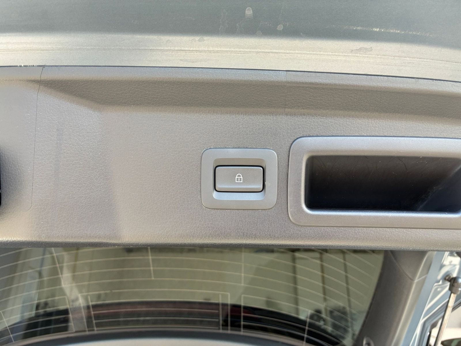 Thumbnail: 2025 Mazda CX-30 - 23