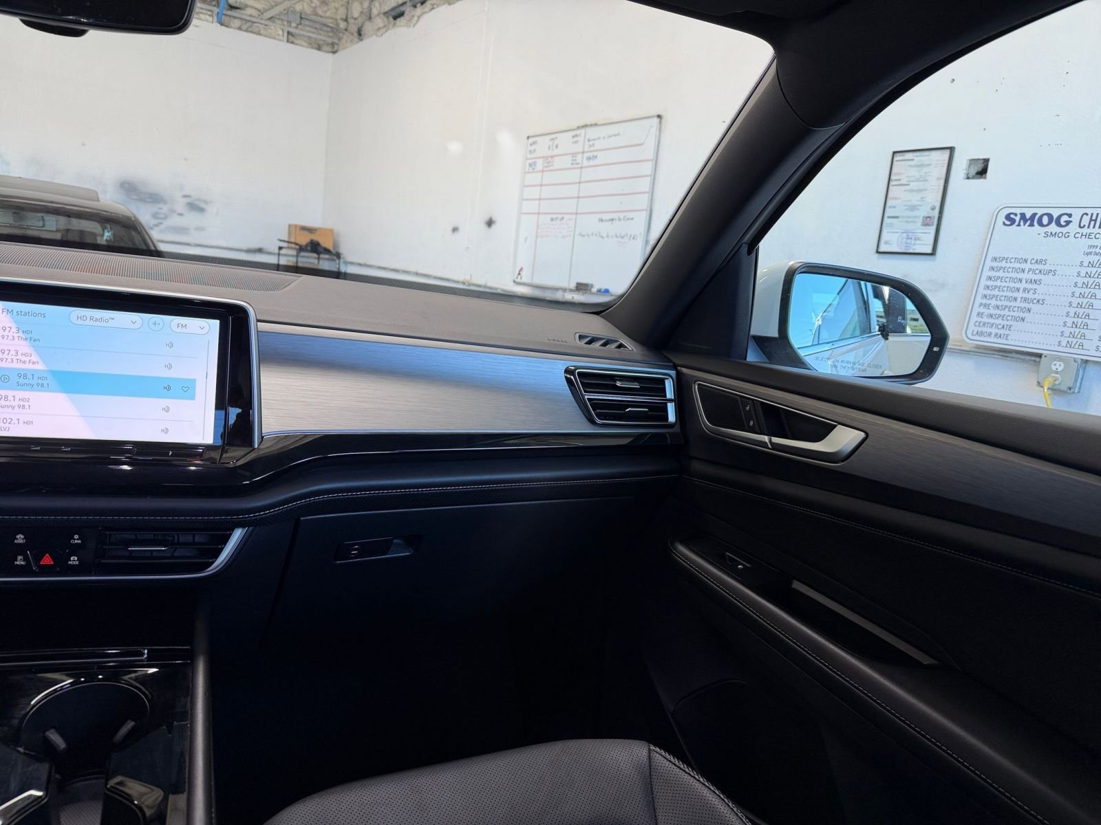 Thumbnail: 2025 Volkswagen Atlas - 35