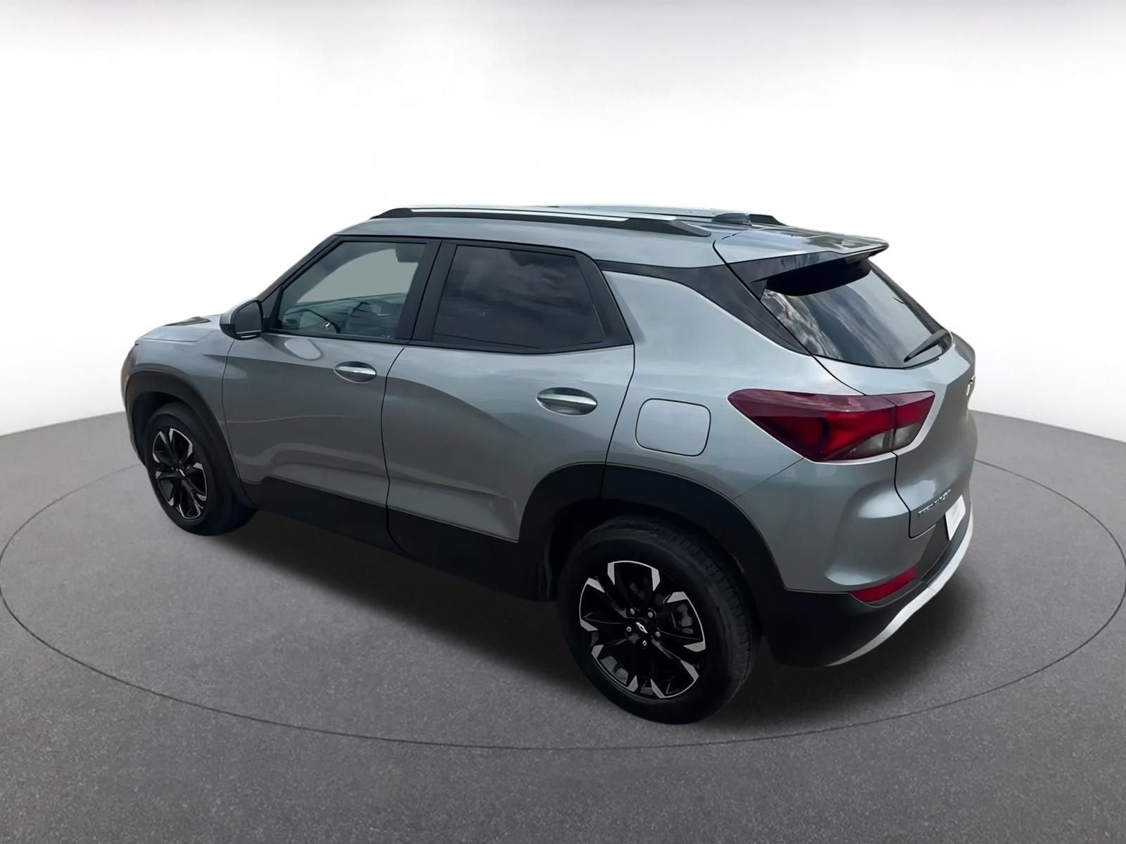 Thumbnail: 2023 Chevrolet TrailBlazer - 10