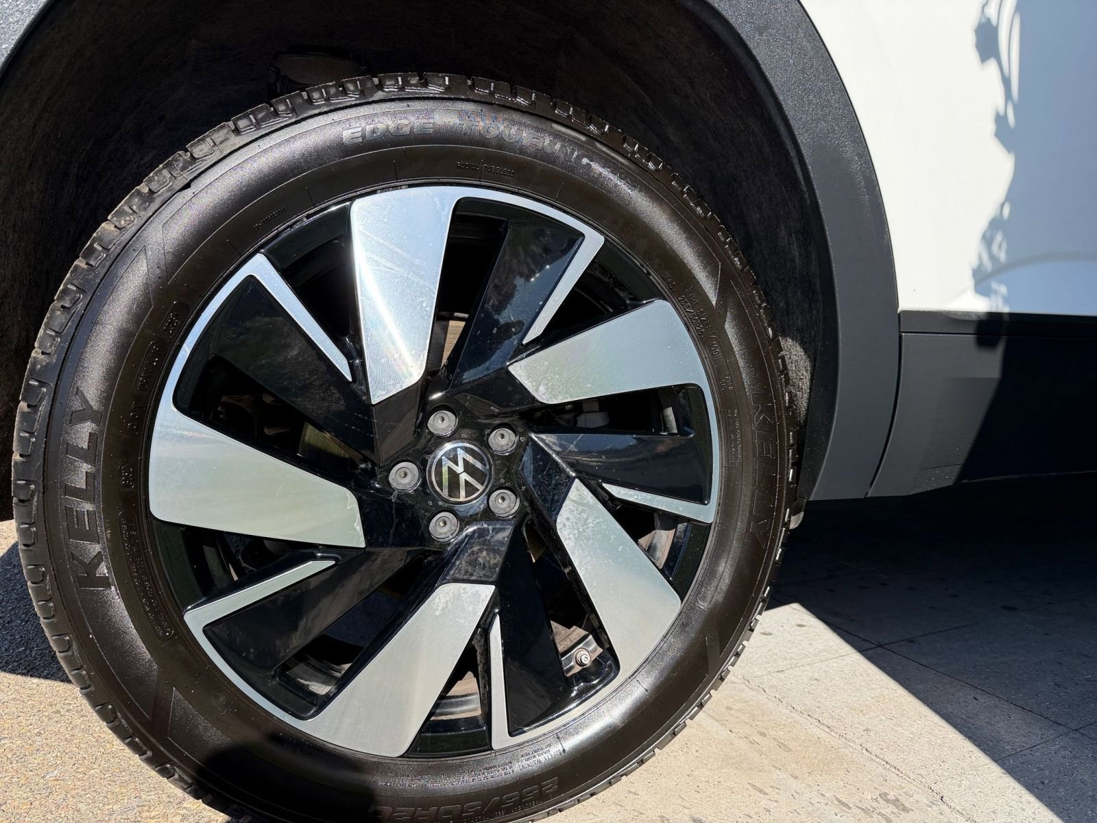 Thumbnail: 2025 Volkswagen Atlas - 30