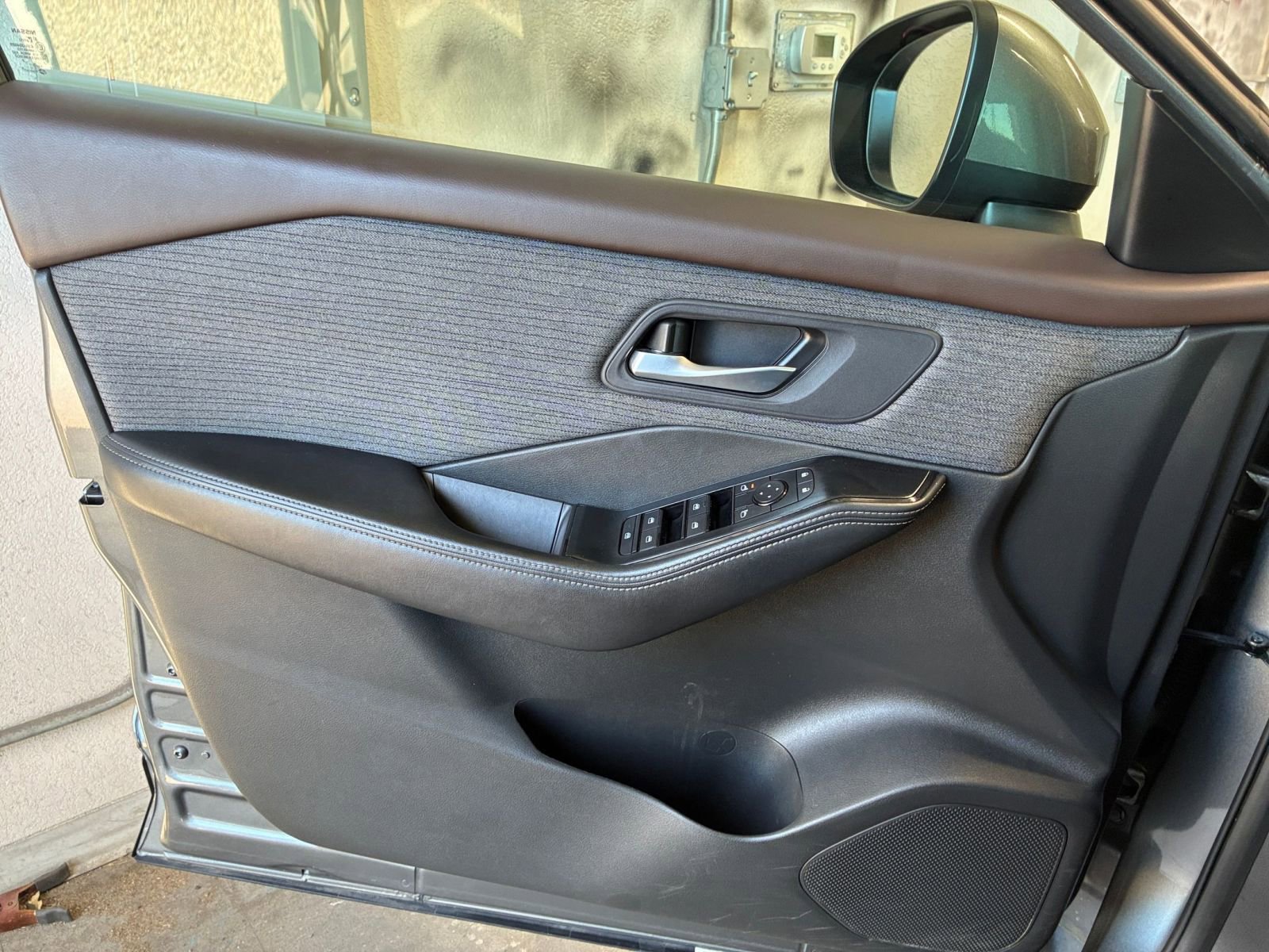 Thumbnail: 2023 Nissan Rogue - 18