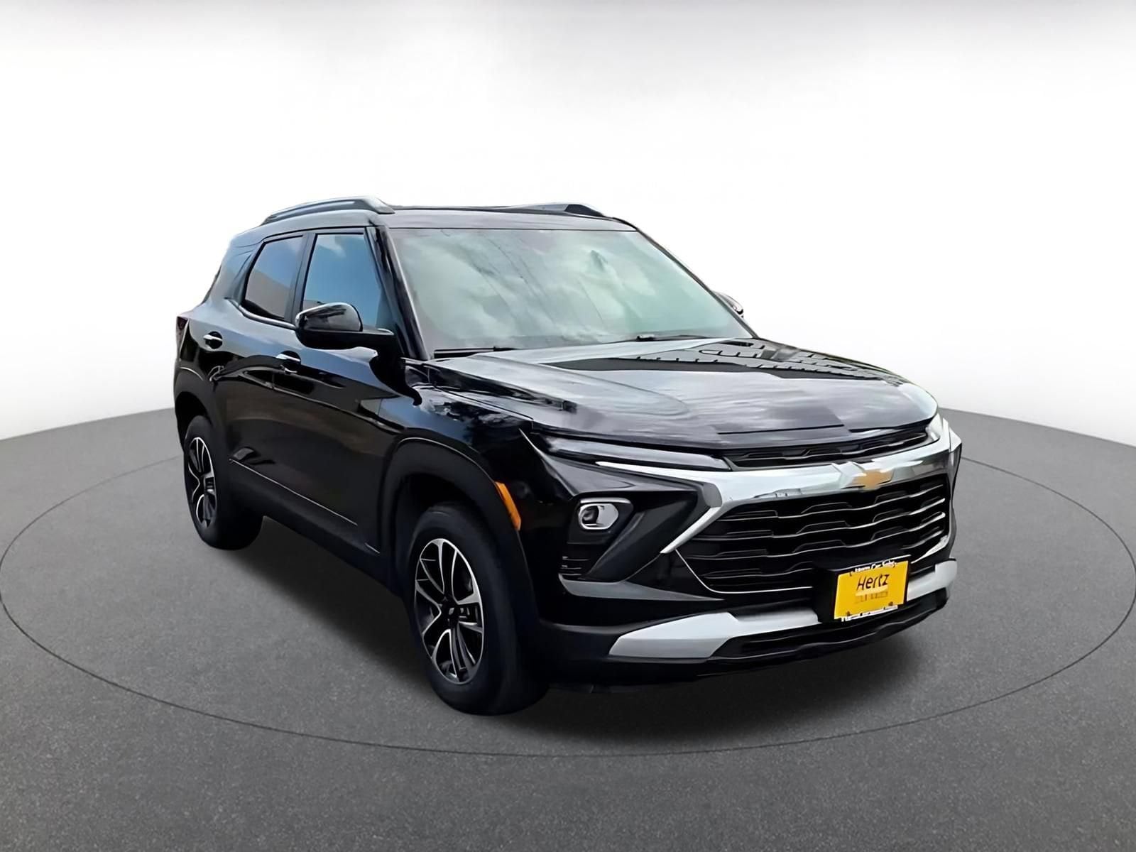 Thumbnail: 2025 Chevrolet TrailBlazer - 3