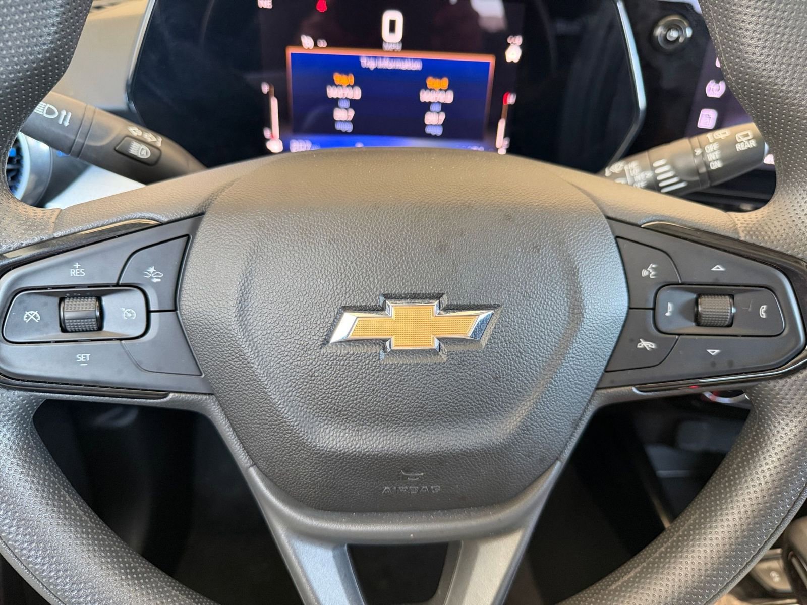 Thumbnail: 2025 Chevrolet Trax - 25