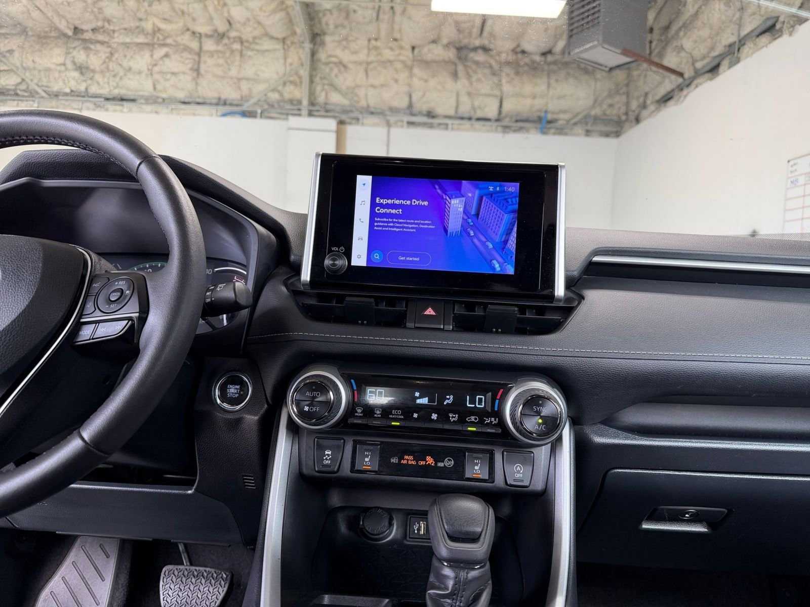 Thumbnail: 2025 Toyota RAV4 - 18