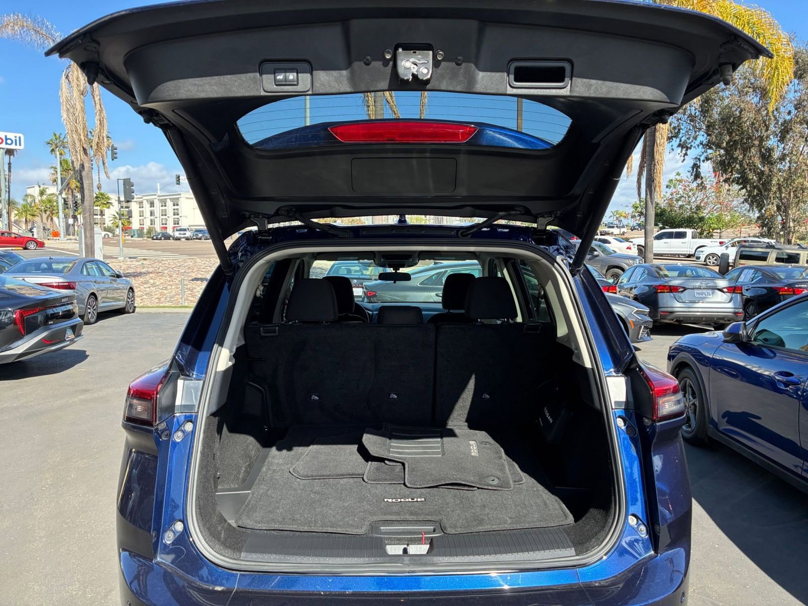 Thumbnail: 2025 Nissan Rogue - 33