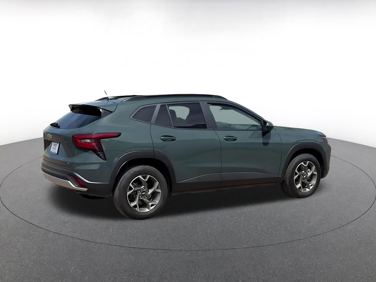 Thumbnail: 2025 Chevrolet Trax - 14