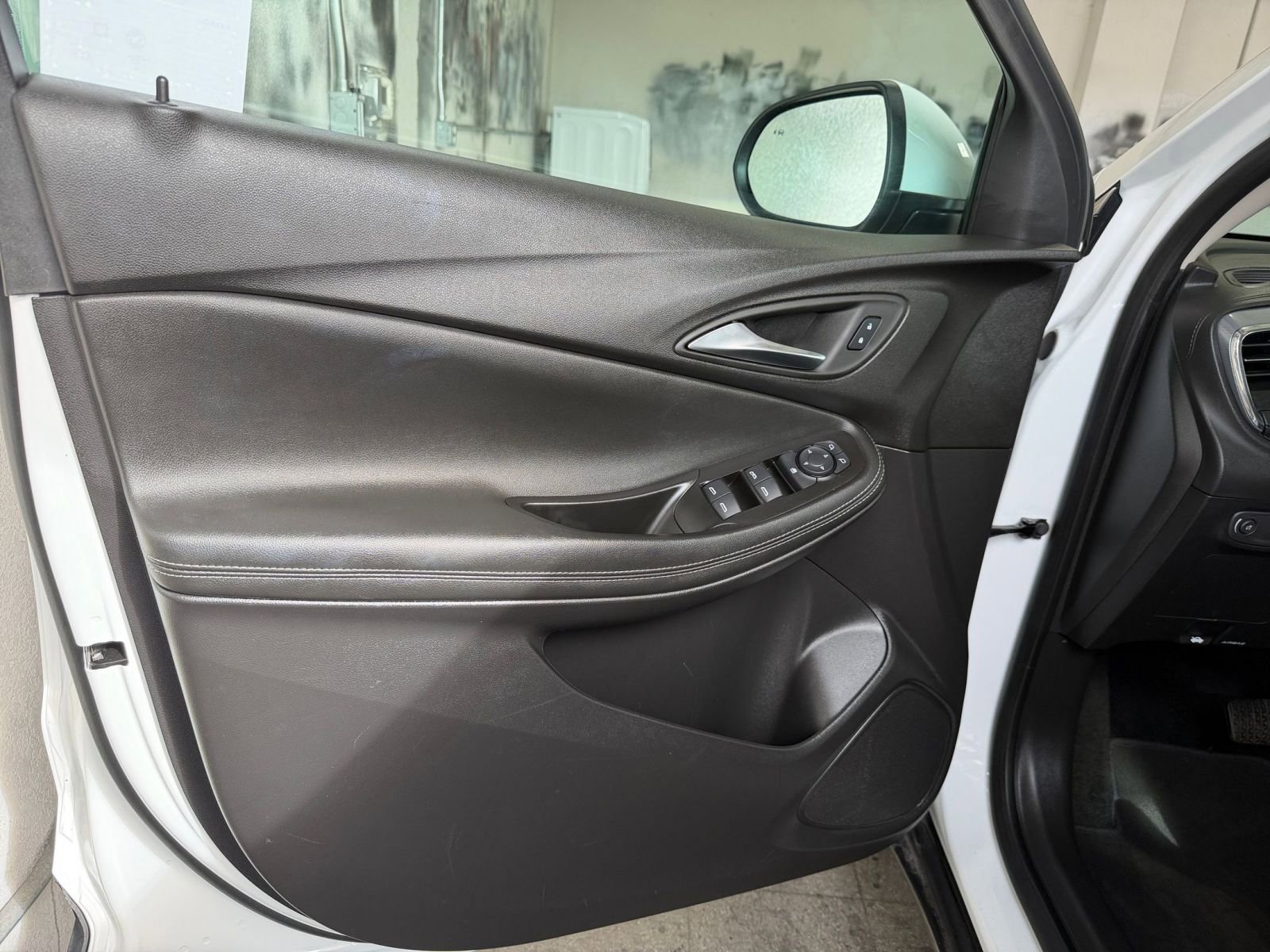 Thumbnail: 2025 Buick Encore GX - 20