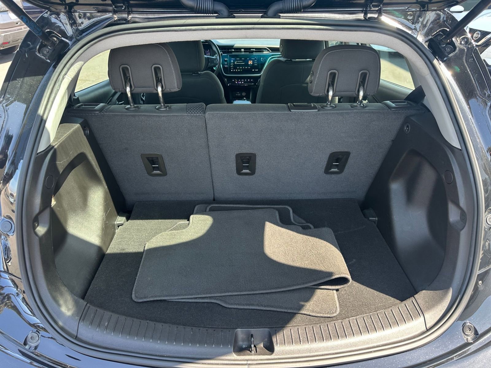Thumbnail: 2023 Chevrolet Bolt EV - 33