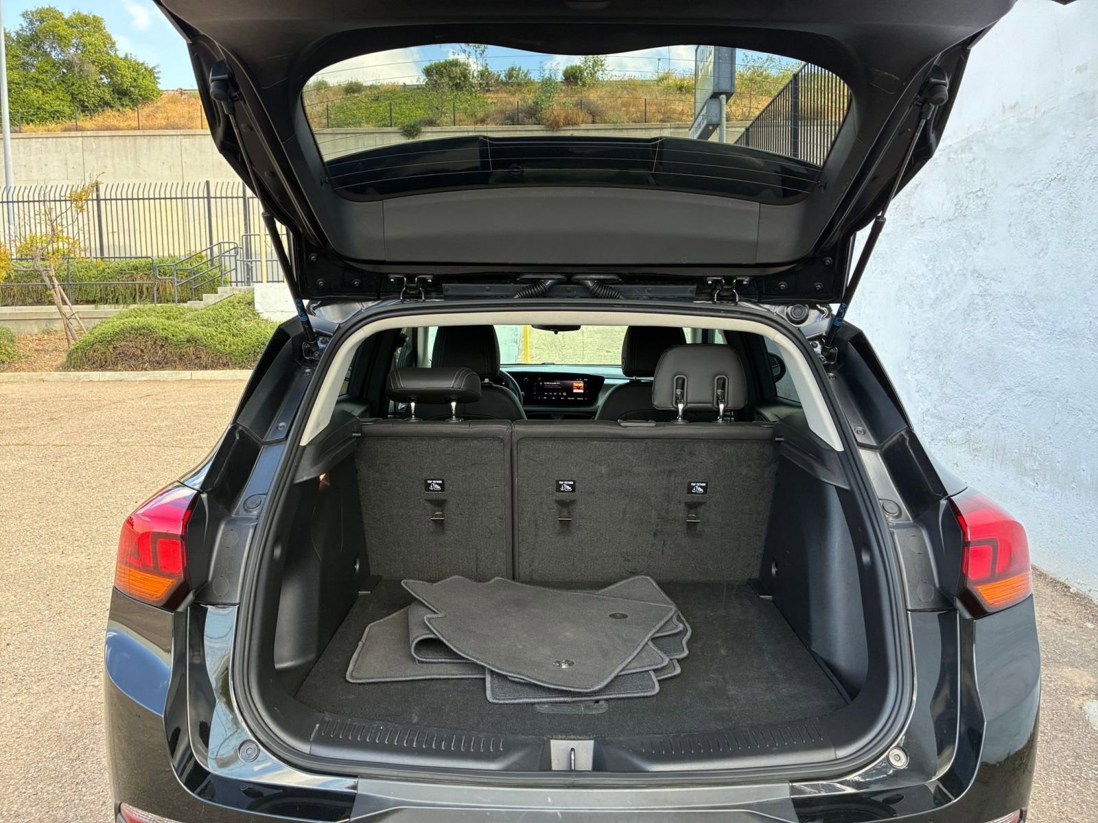 Thumbnail: 2025 Buick Encore GX - 30