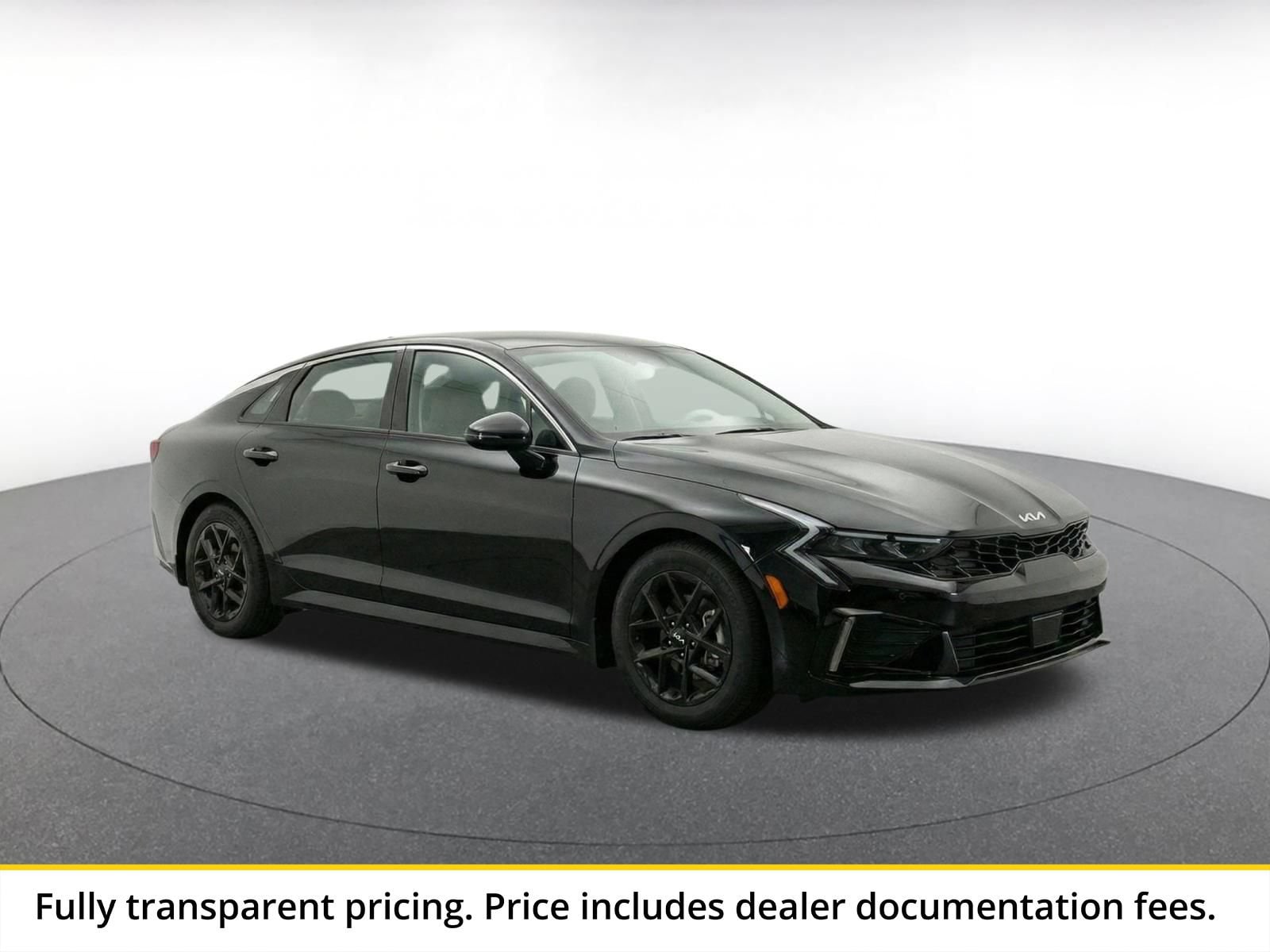 Thumbnail: 2025 Kia K5 - 1