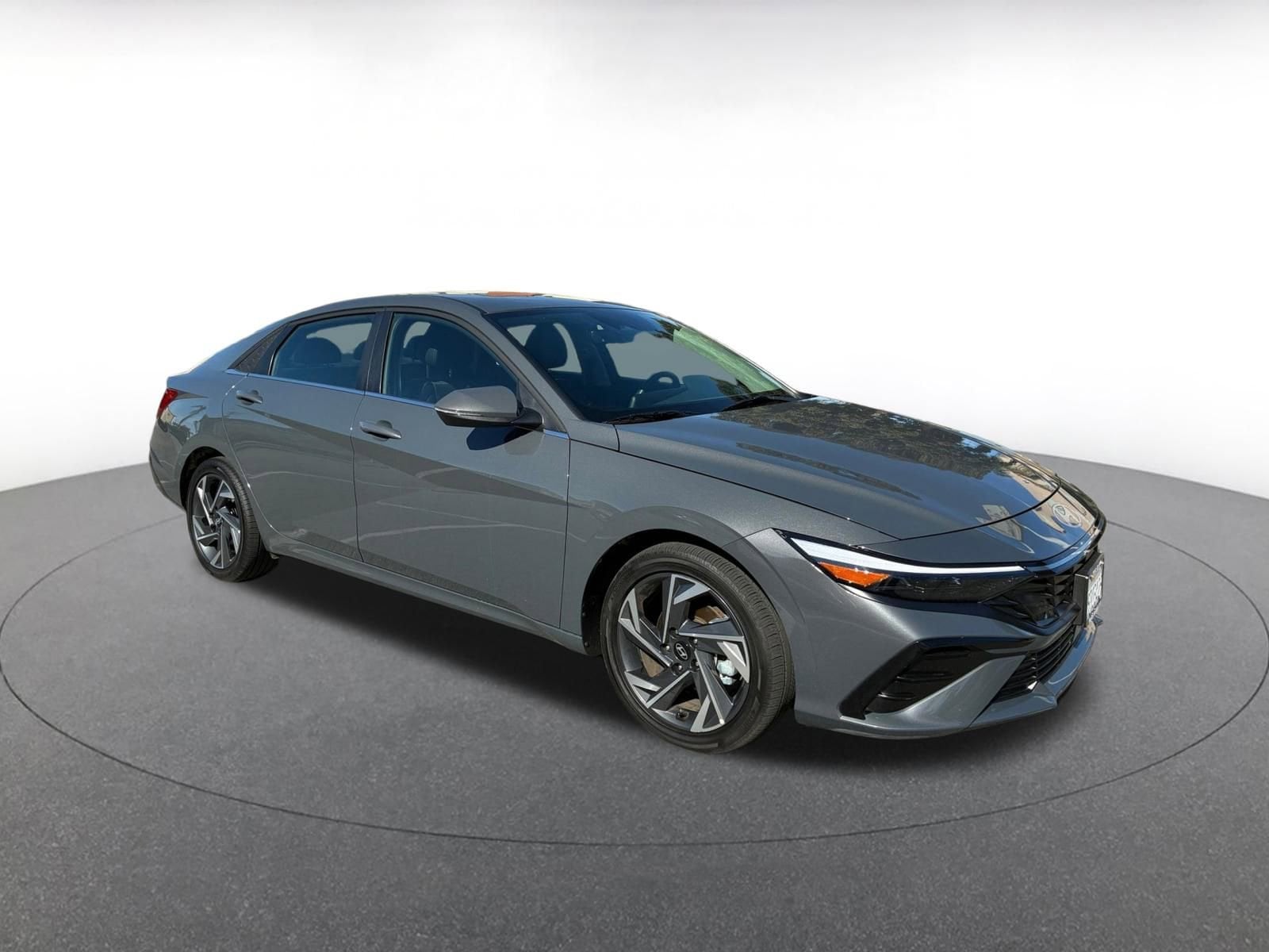 Thumbnail: 2025 Hyundai Elantra - 1