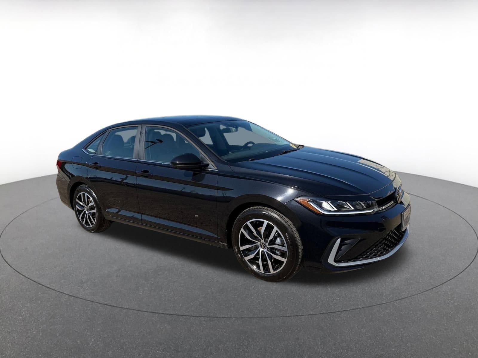 Thumbnail: 2025 Volkswagen Jetta - 1