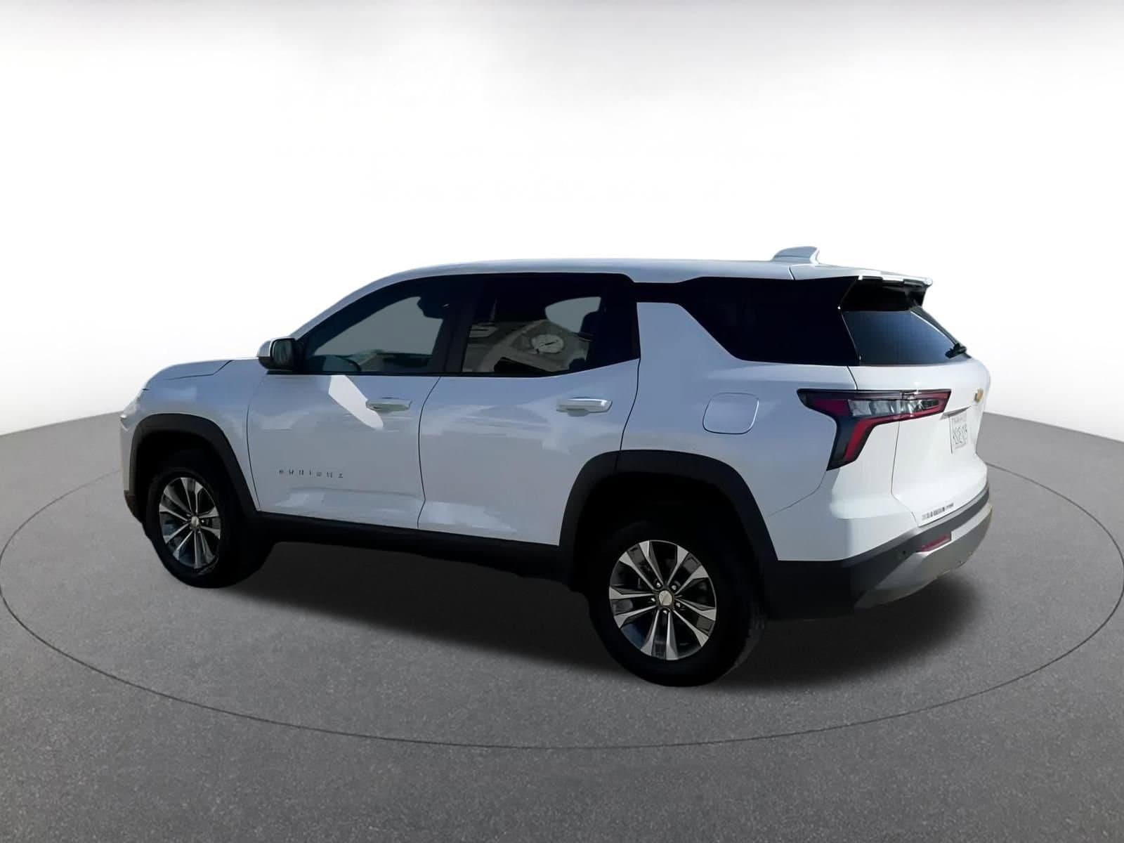 Thumbnail: 2025 Chevrolet Equinox - 10