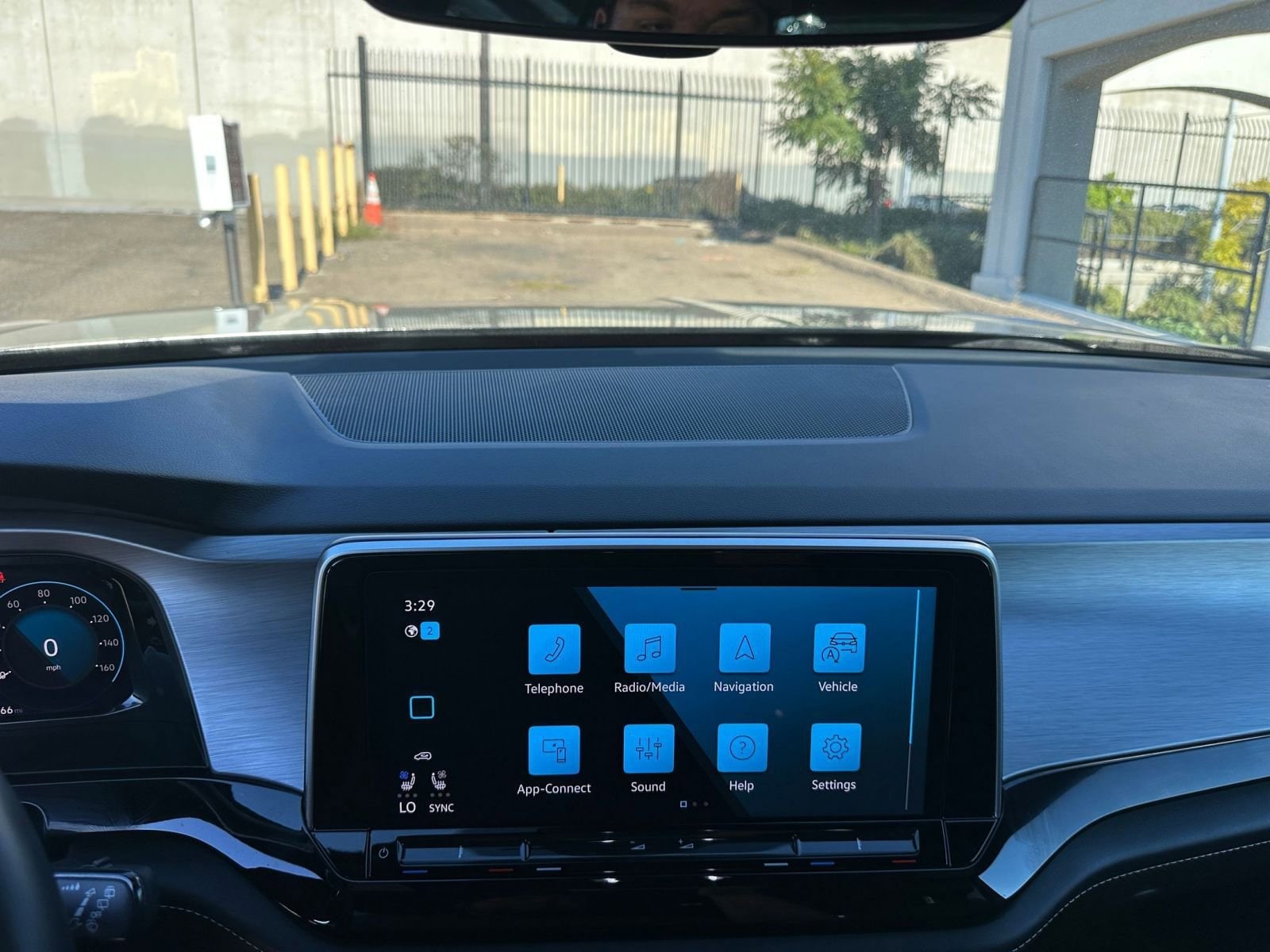 Thumbnail: 2025 Volkswagen Atlas - 18