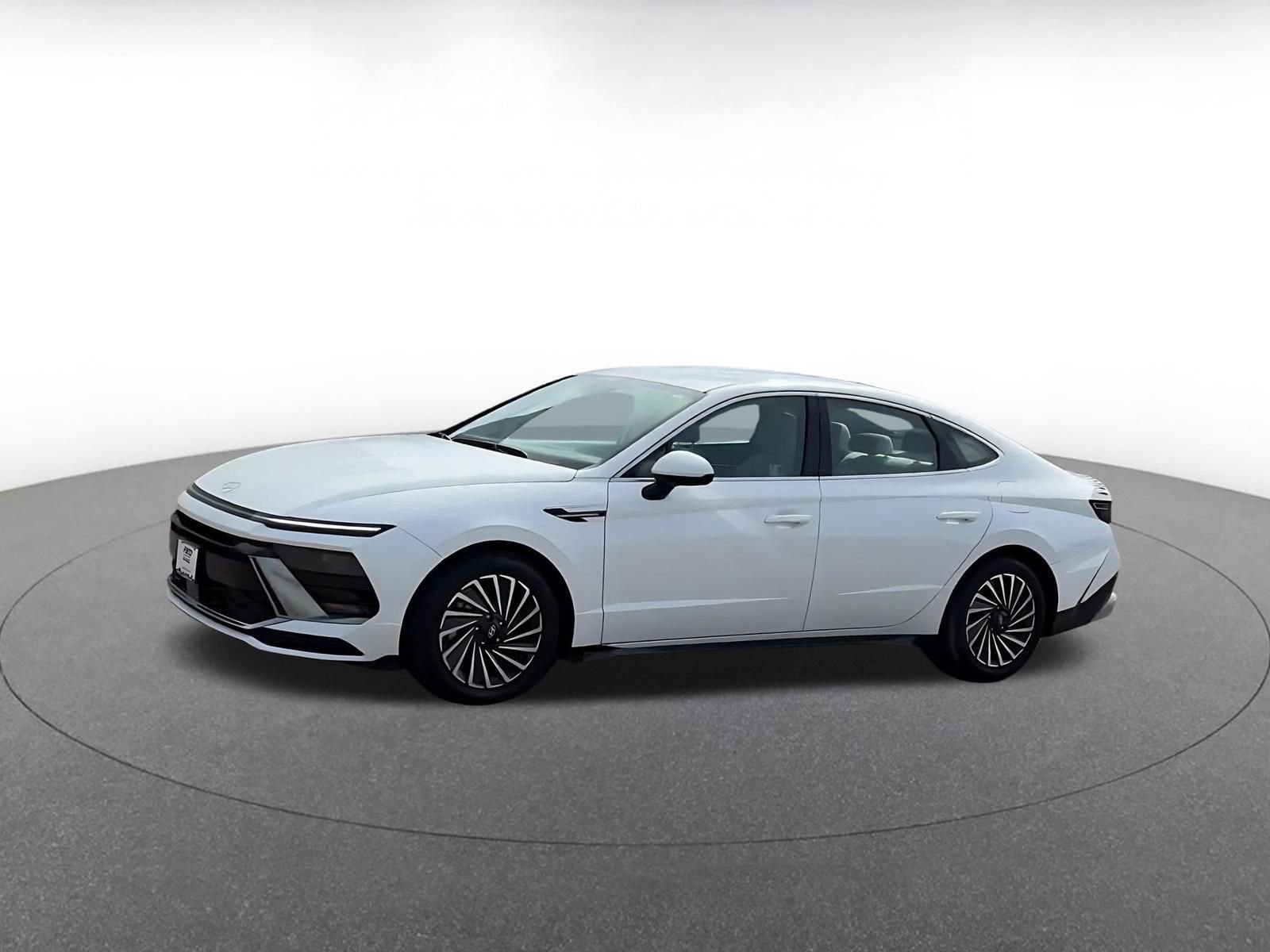 Thumbnail: 2025 Hyundai Sonata - 10