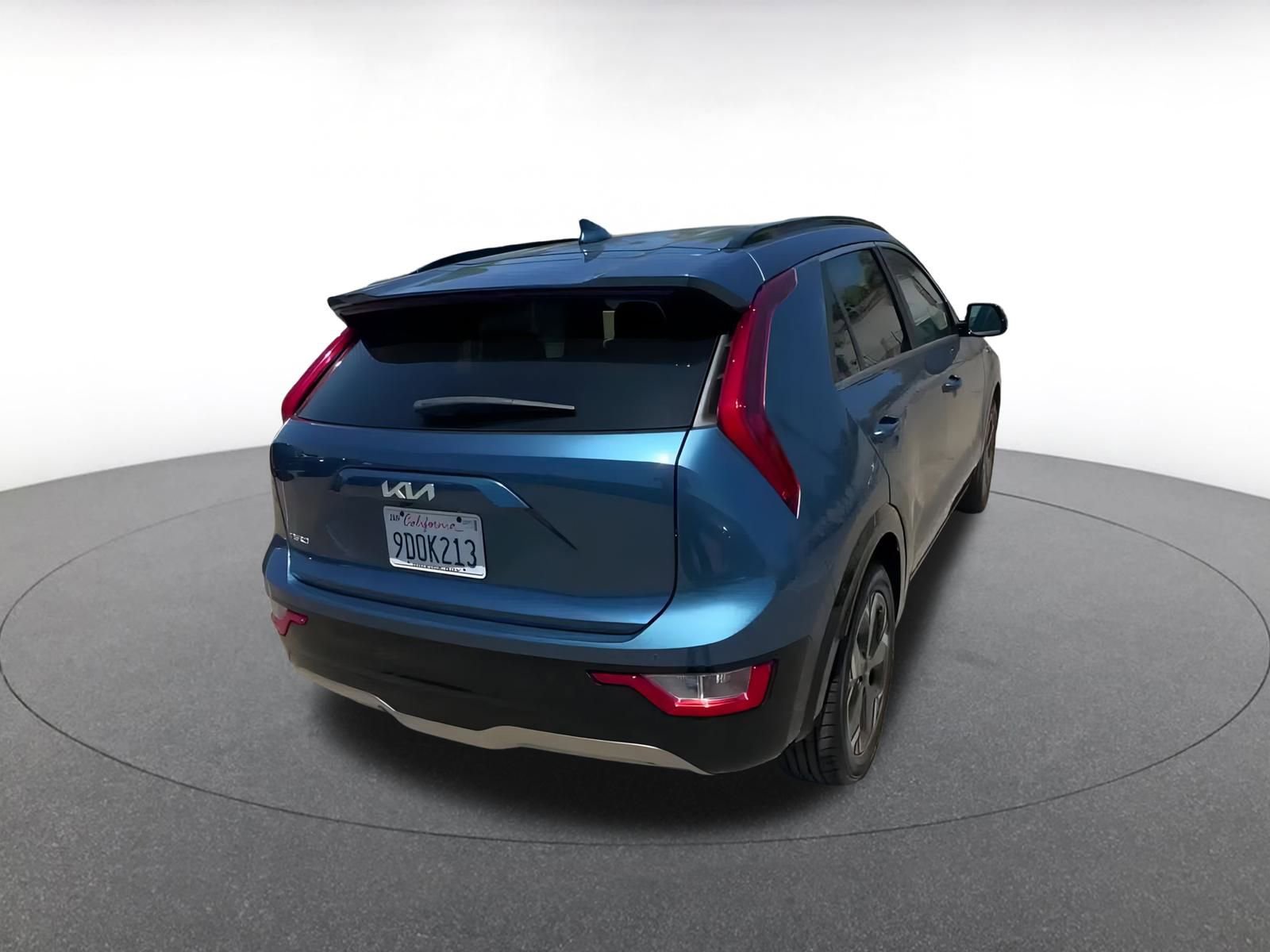Thumbnail: 2023 Kia Niro - 14