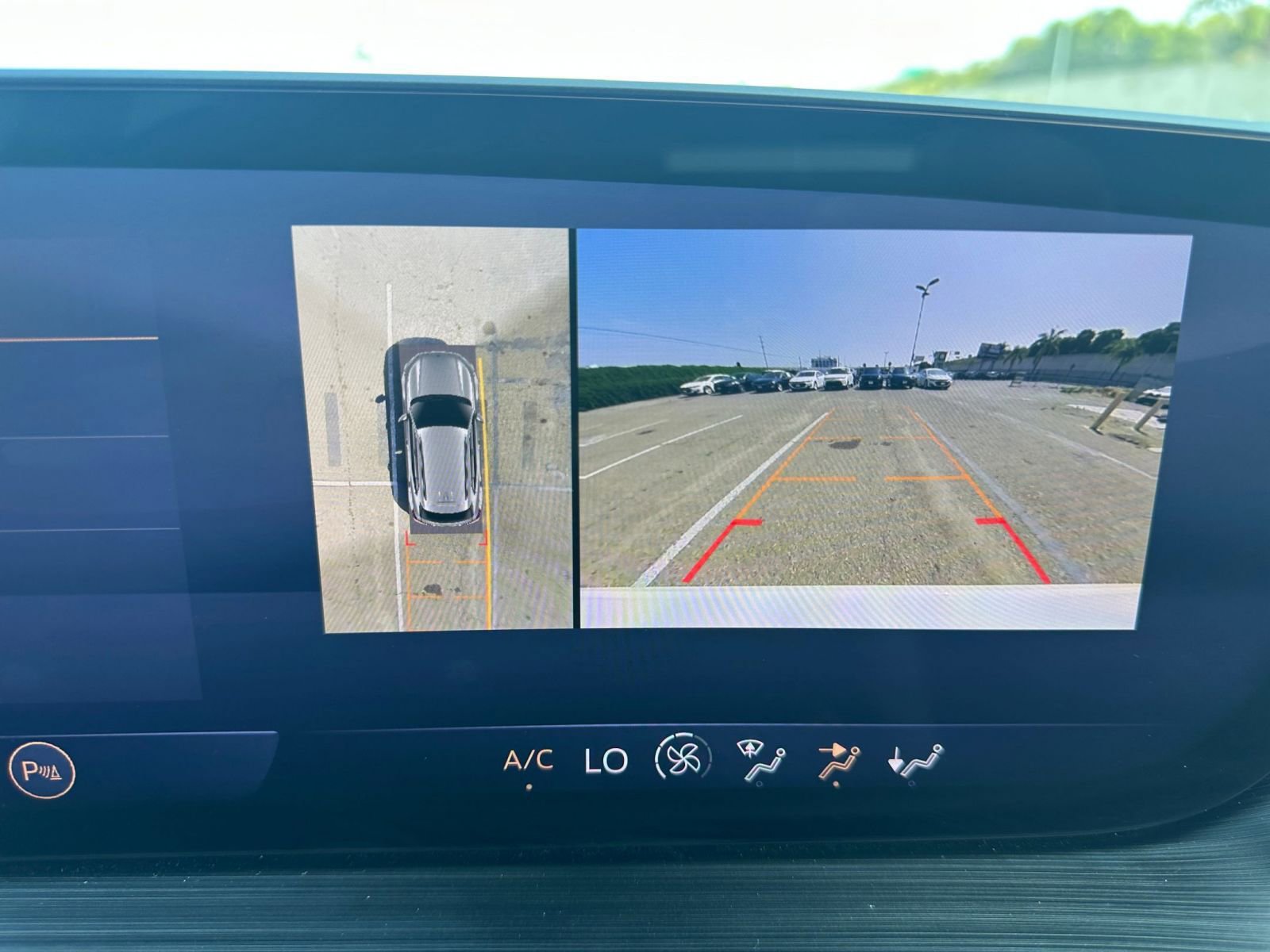 Thumbnail: 2024 Buick Envision - 17