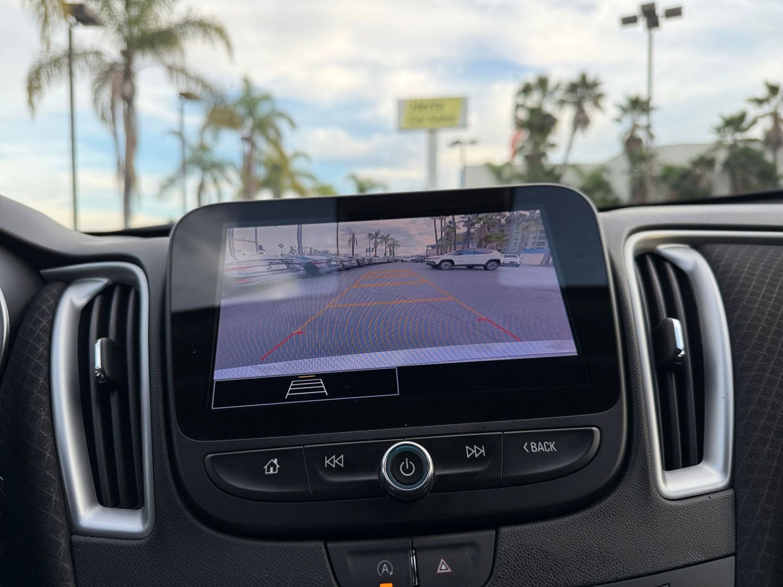 Thumbnail: 2024 Chevrolet Malibu - 24