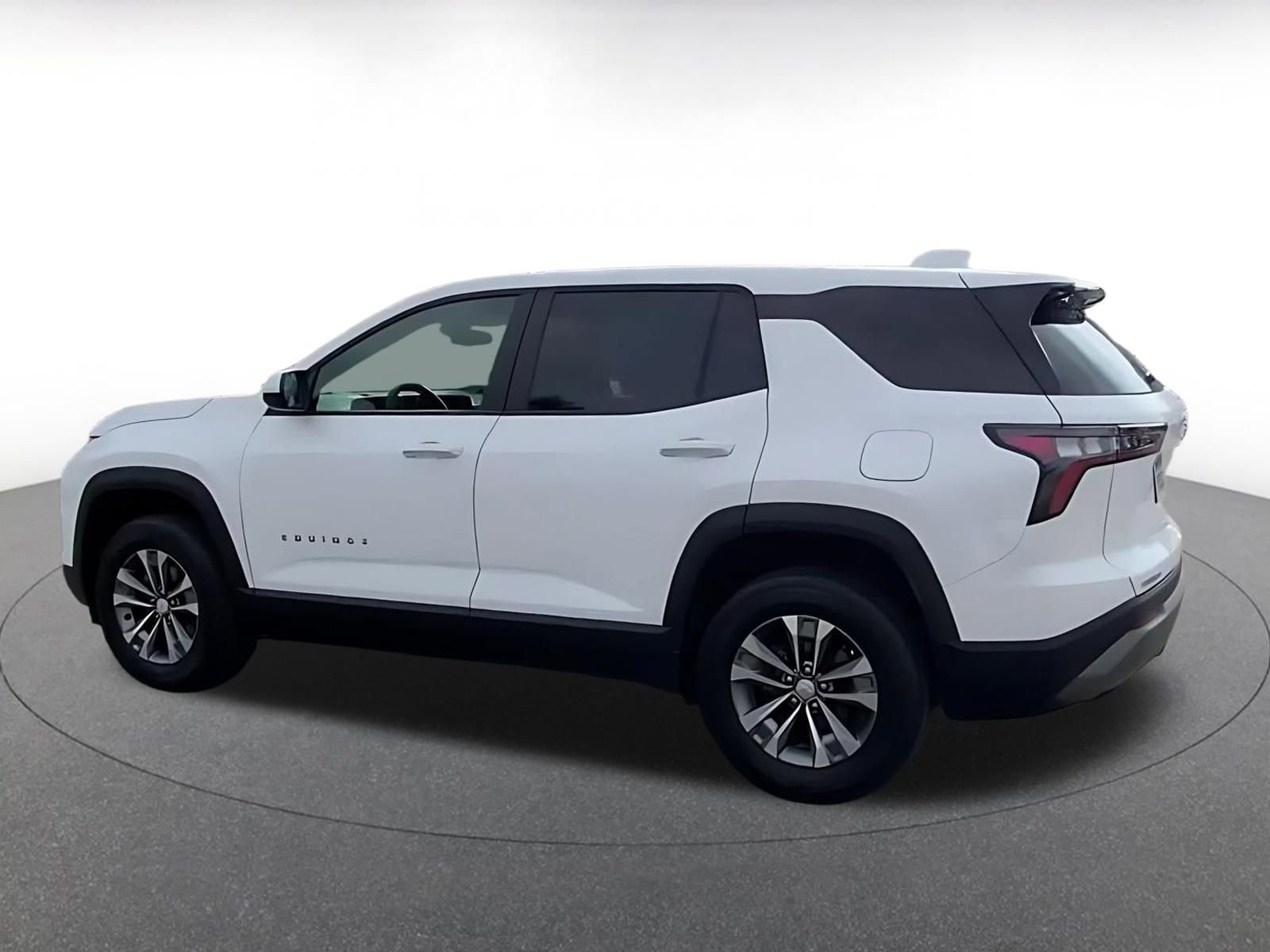 Thumbnail: 2025 Chevrolet Equinox - 10