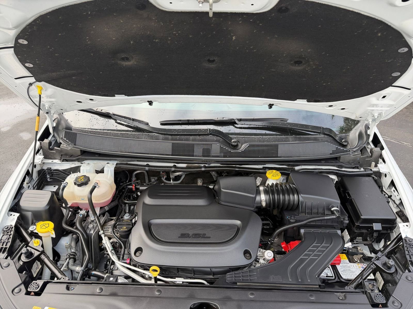 Thumbnail: 2025 Chrysler Pacifica - 35