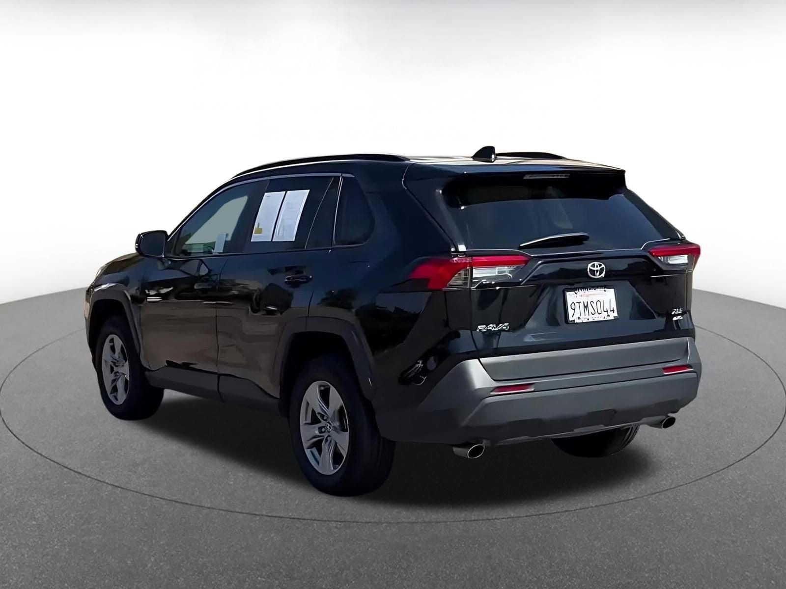 Thumbnail: 2025 Toyota RAV4 - 11