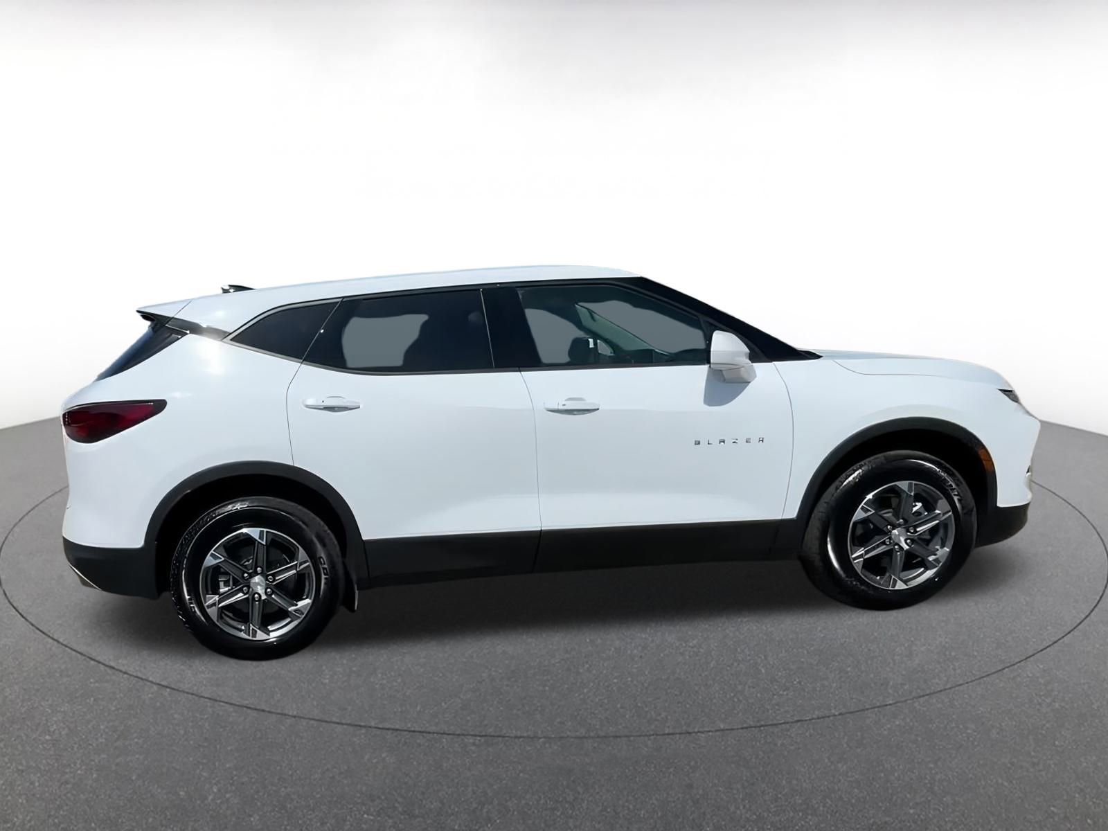 Thumbnail: 2025 Chevrolet Blazer - 14