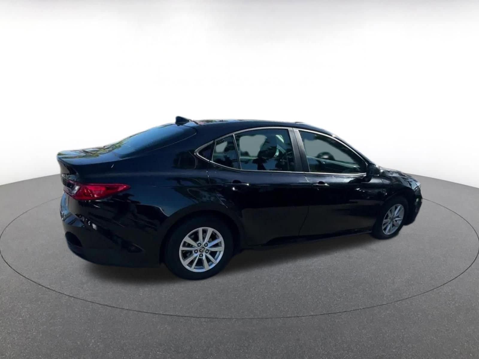 Thumbnail: 2025 Toyota Camry - 15