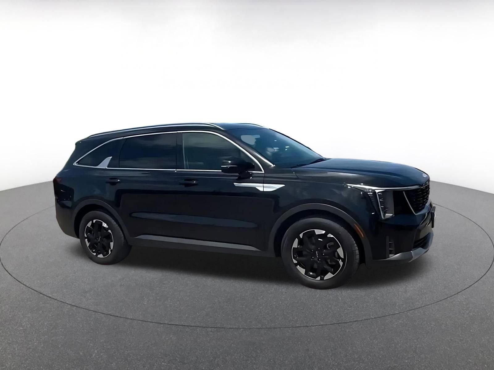 Thumbnail: 2024 Kia Sorento - 2