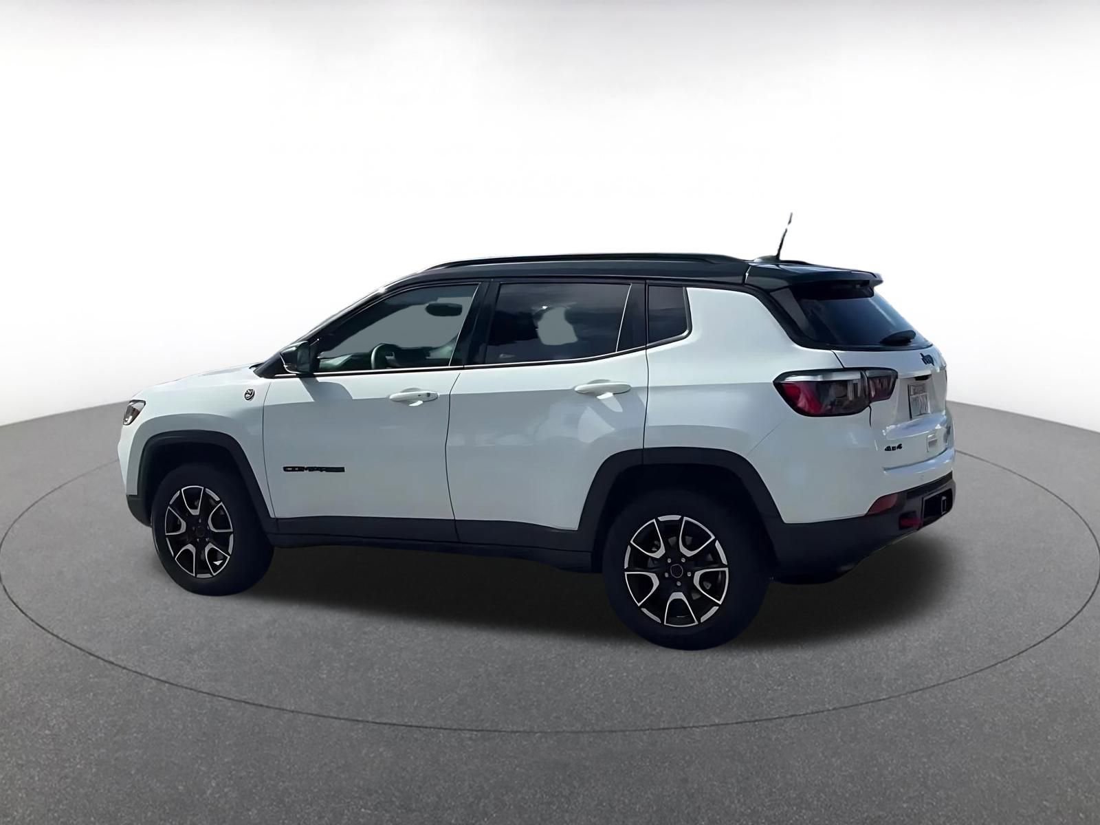 Thumbnail: 2025 Jeep Compass - 10