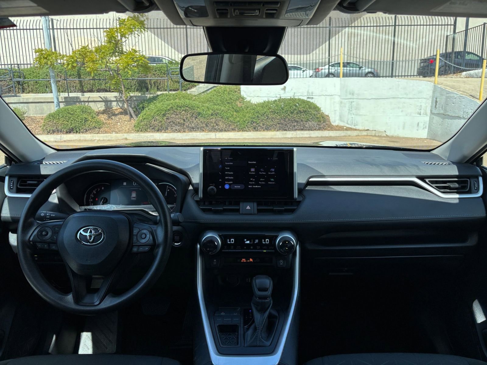 Thumbnail: 2024 Toyota RAV4 - 35