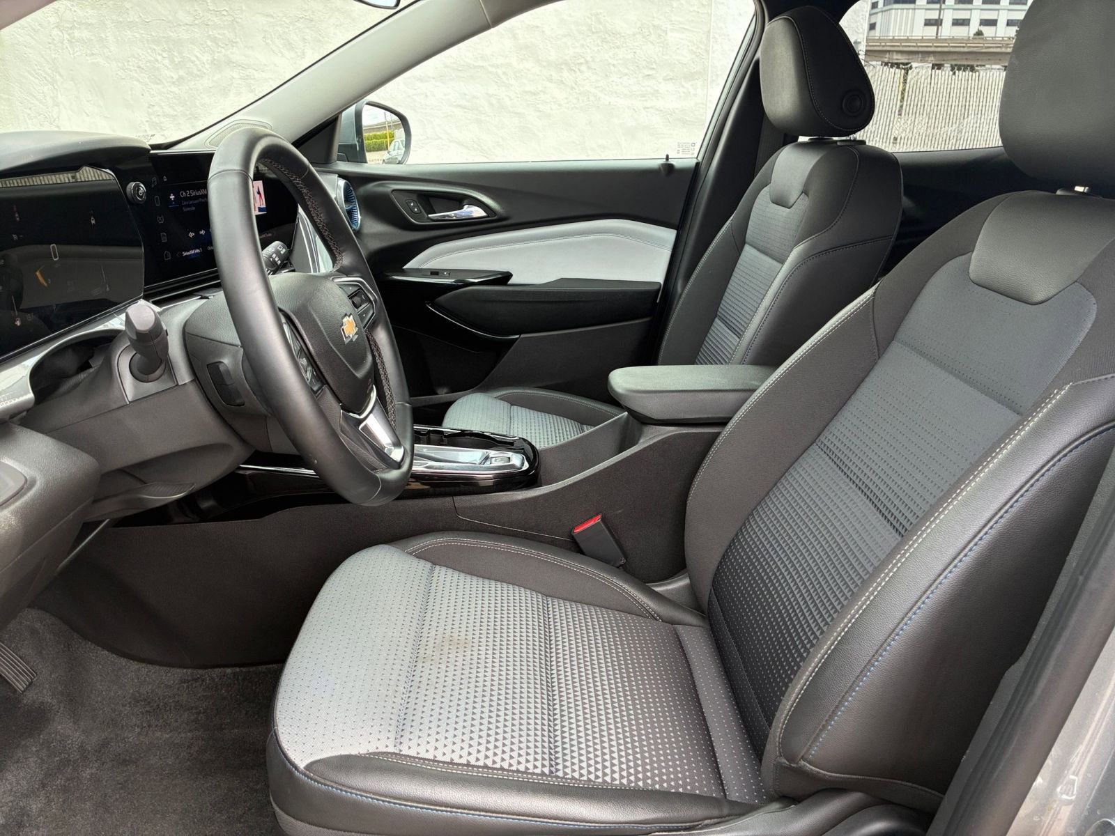 Thumbnail: 2025 Chevrolet Trax - 25