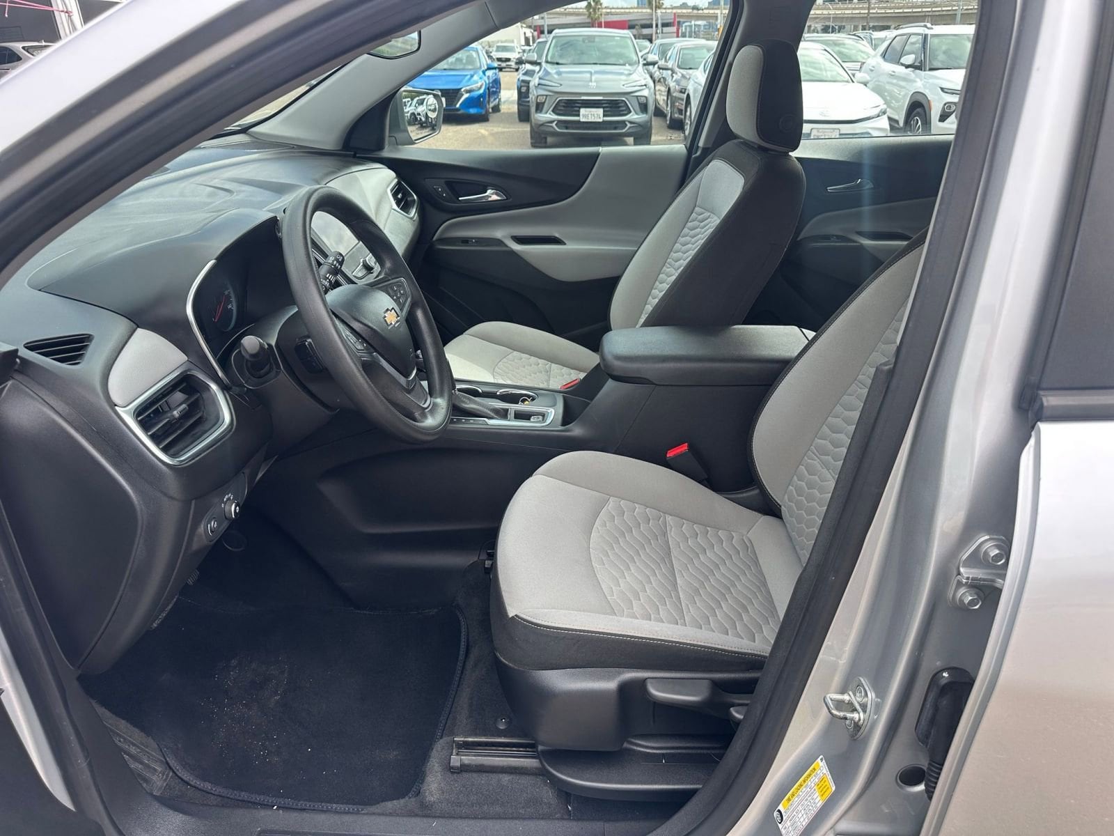 Thumbnail: 2020 Chevrolet Equinox - 25